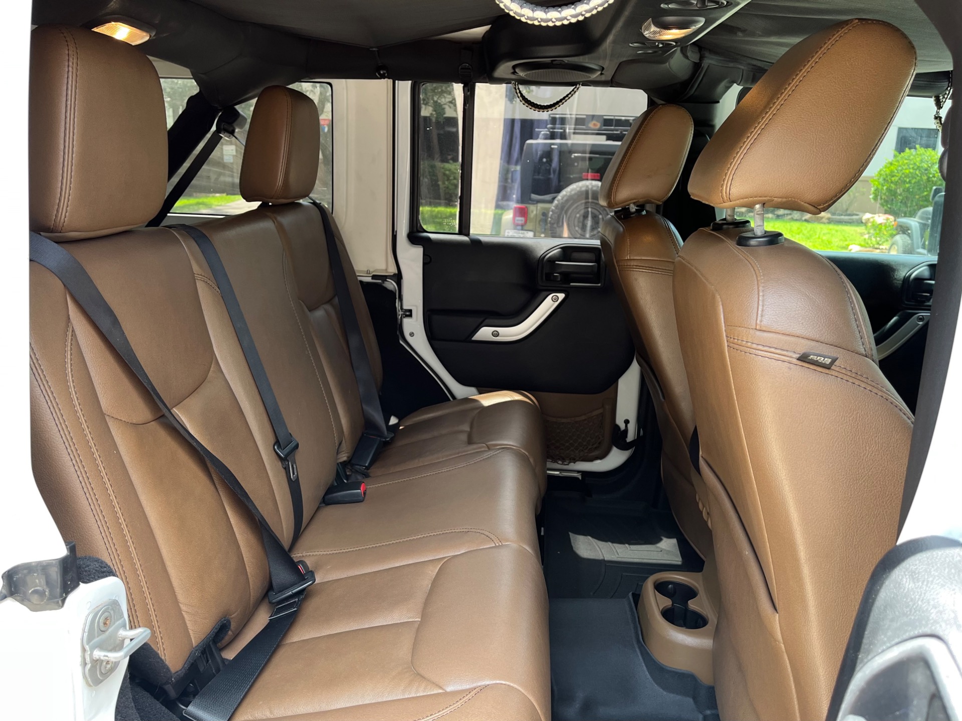 Used-2013-Jeep-Wrangler-Unlimited-Sahara