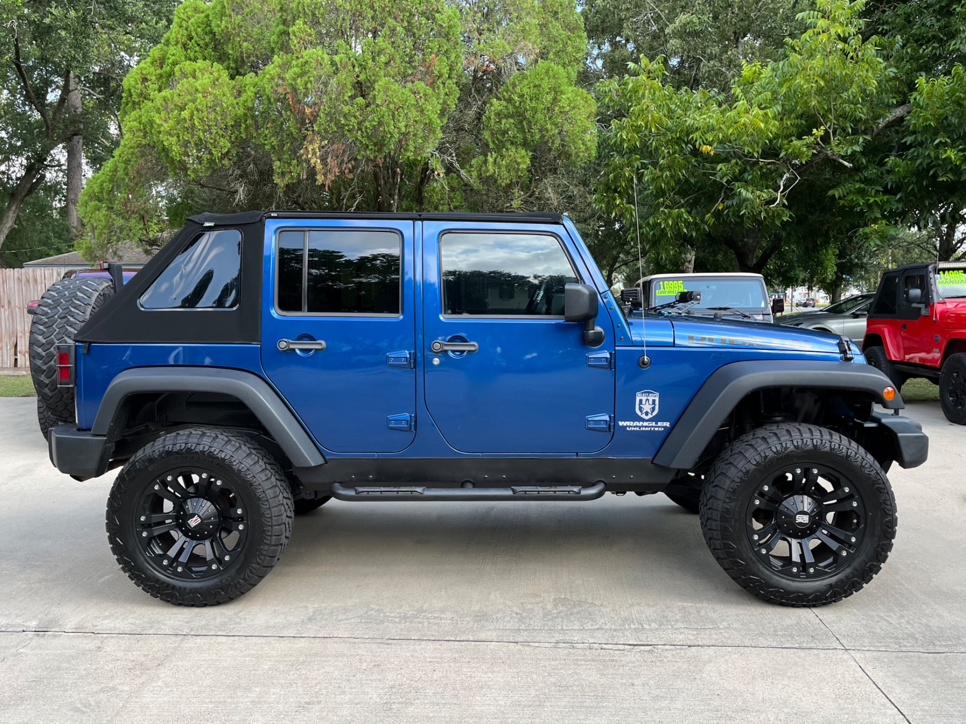 Used-2010-Jeep-Wrangler-Unlimited-Rubicon