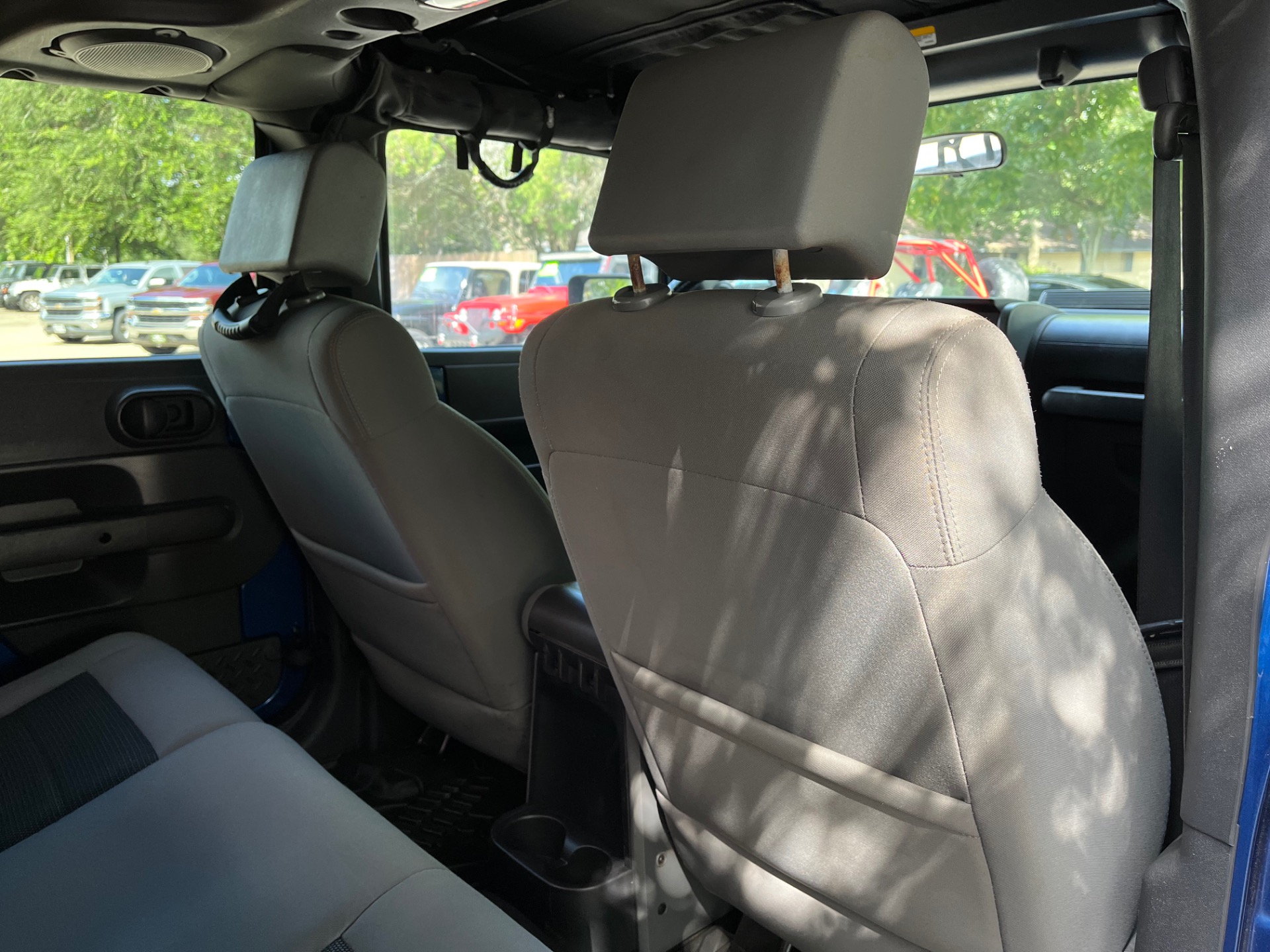 Used-2010-Jeep-Wrangler-Unlimited-Rubicon