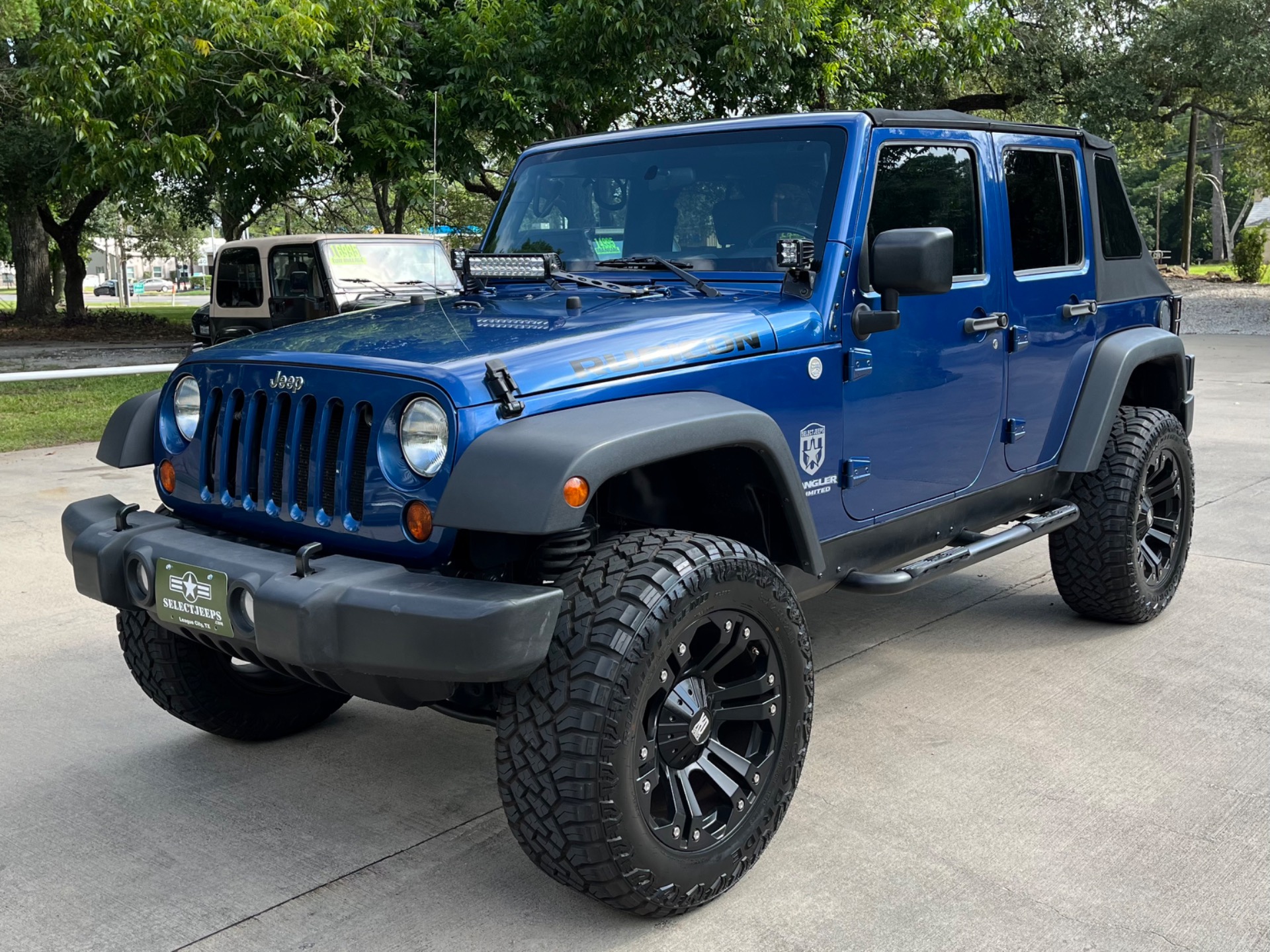Used-2010-Jeep-Wrangler-Unlimited-Rubicon