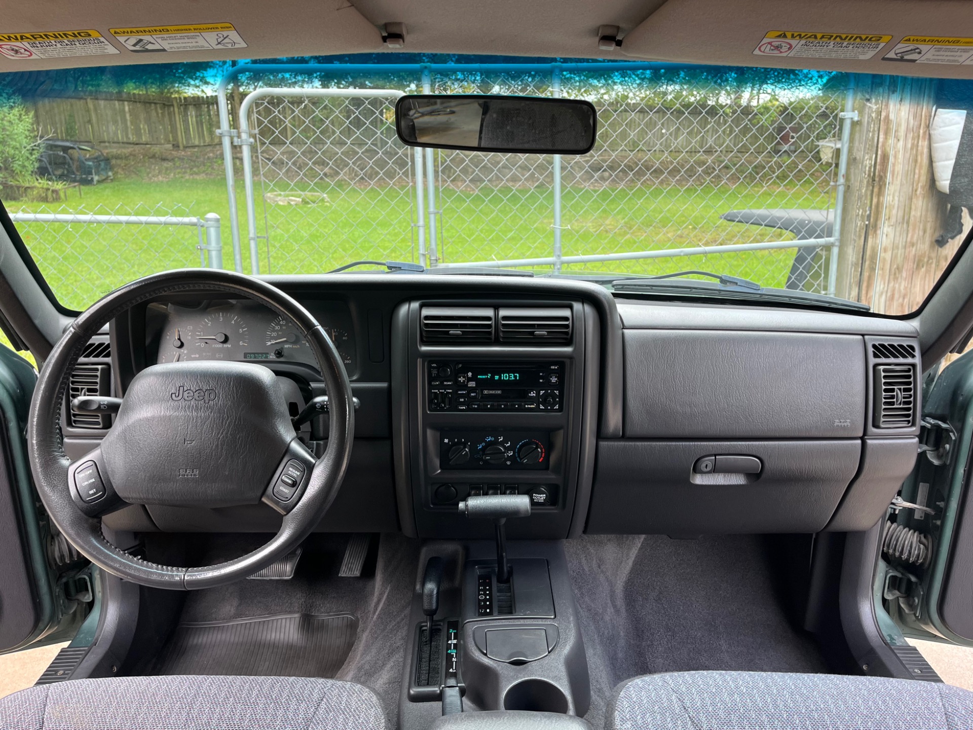 Used-2000-Jeep-Cherokee-Sport