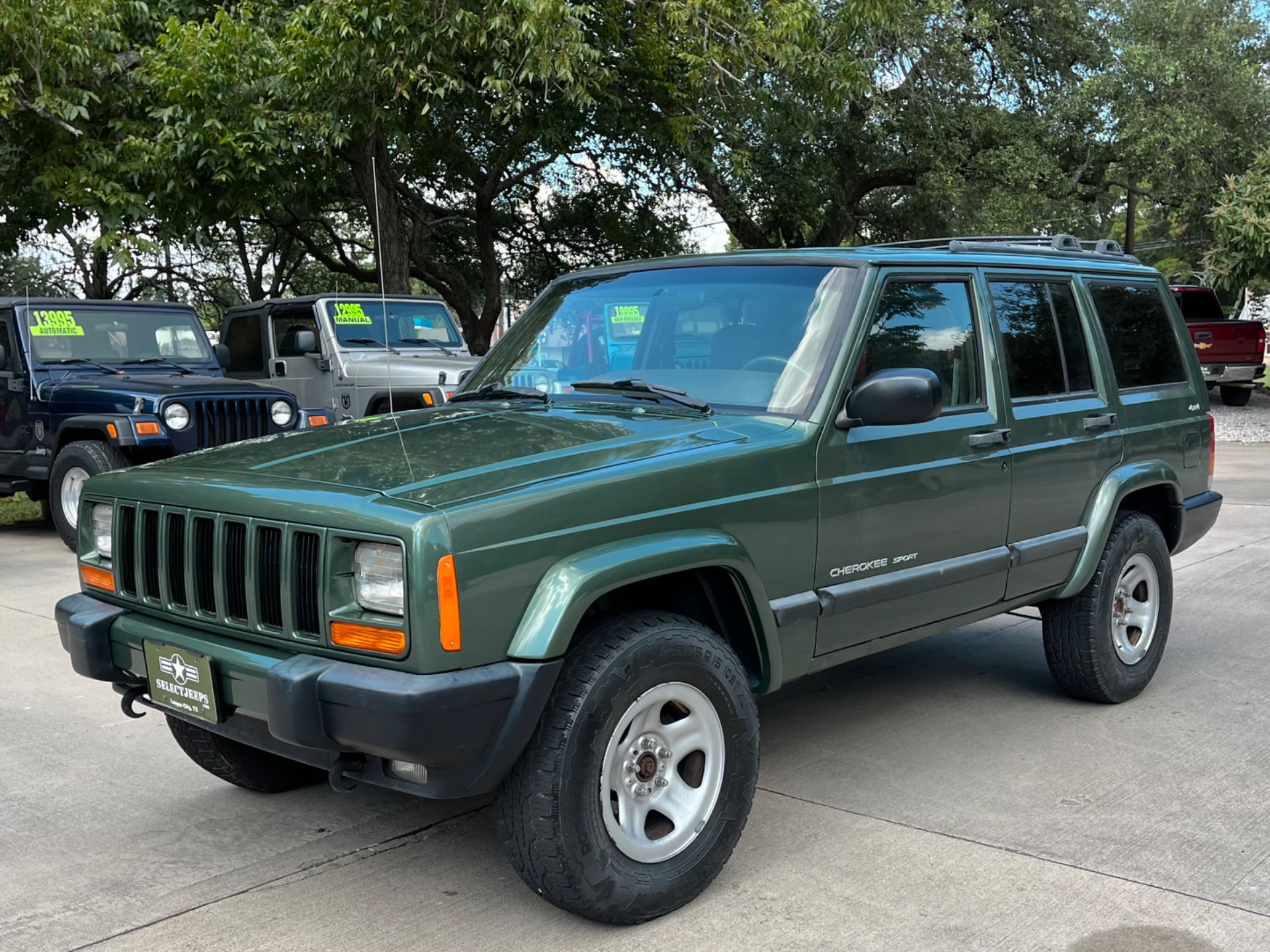 Used-2000-Jeep-Cherokee-Sport