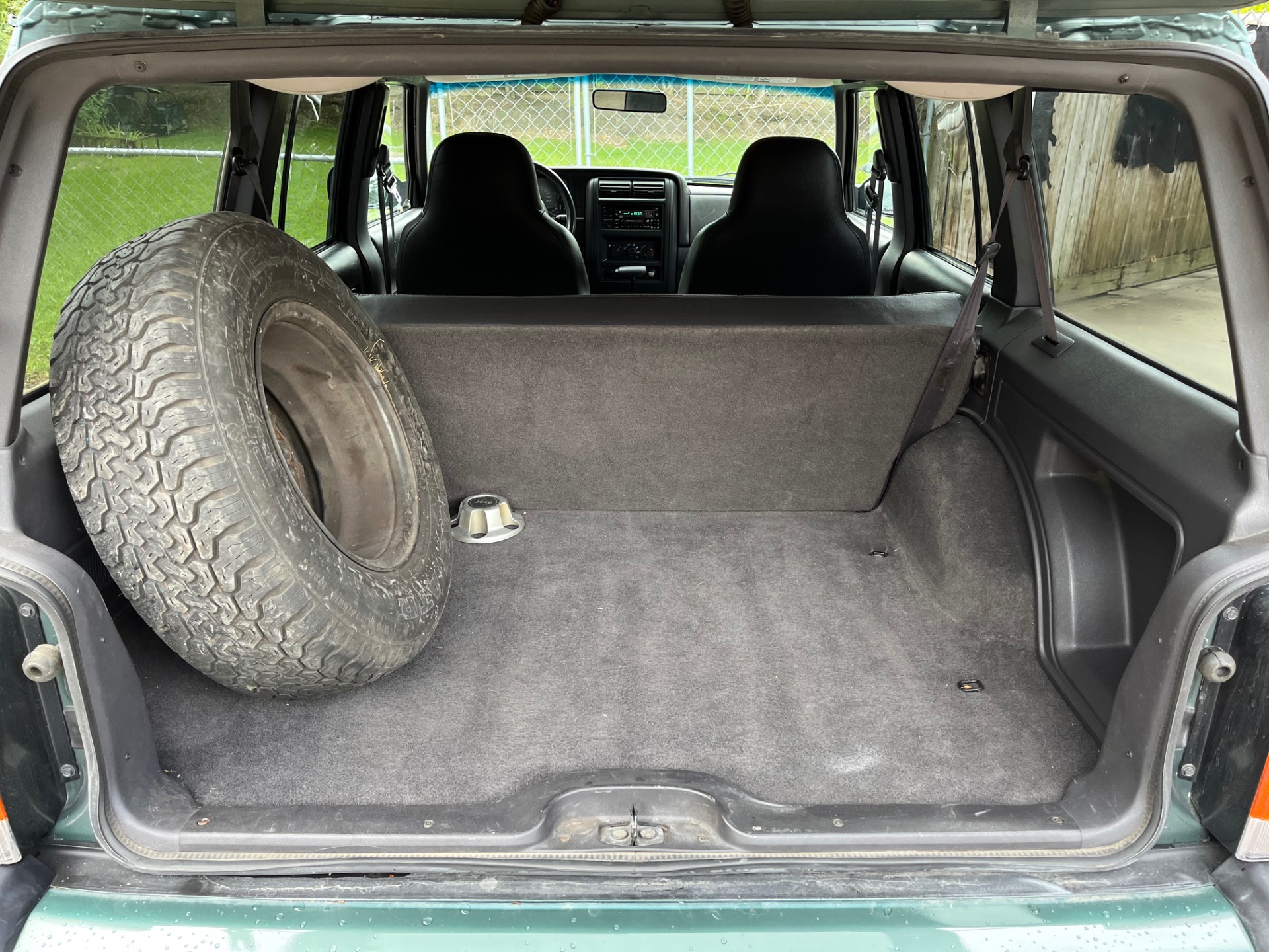 Used-2000-Jeep-Cherokee-Sport