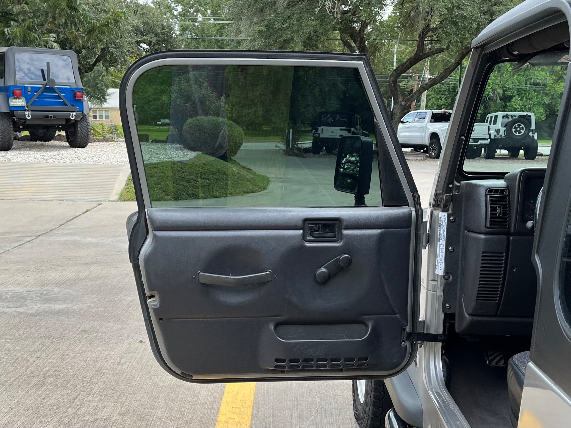 Used-2001-Jeep-Wrangler-Sport