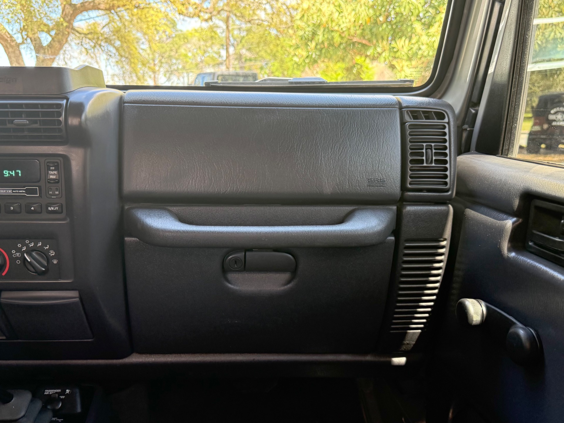 Used-2001-Jeep-Wrangler-Sport