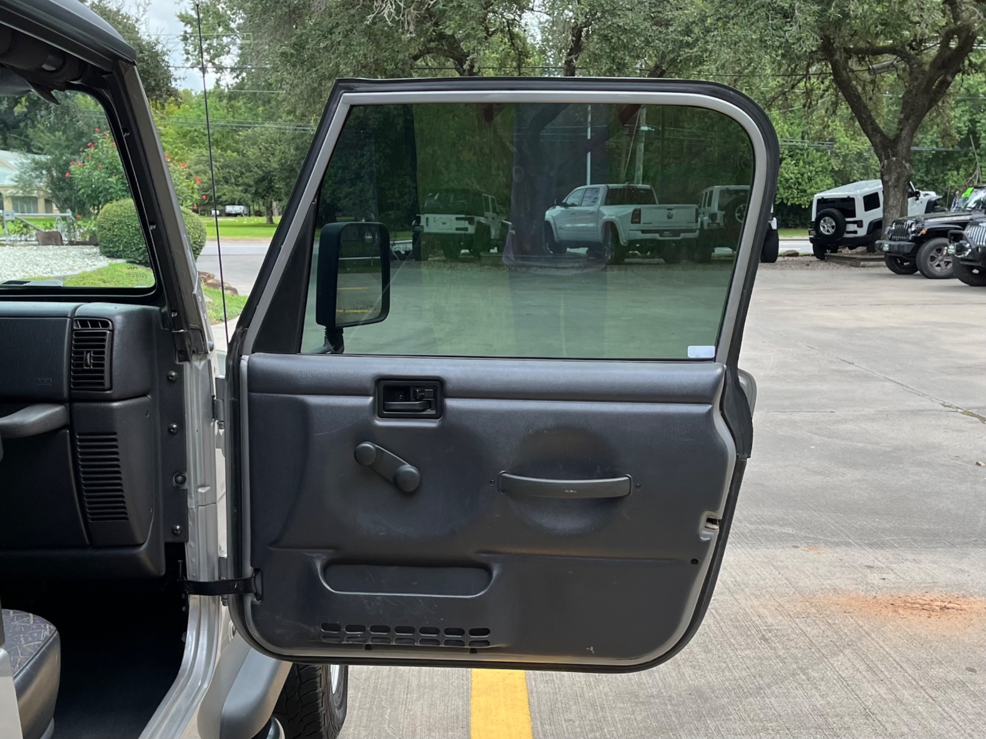 Used-2001-Jeep-Wrangler-Sport