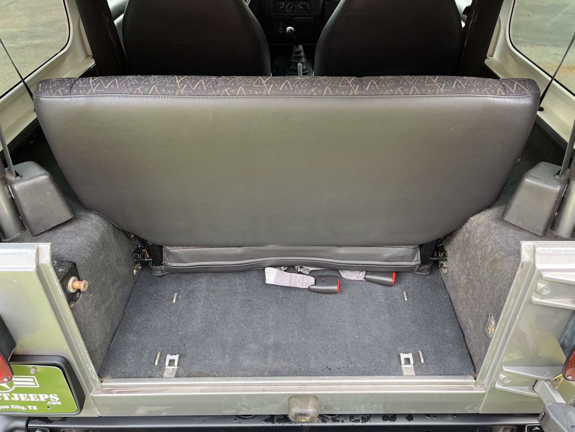 Used-2001-Jeep-Wrangler-Sport