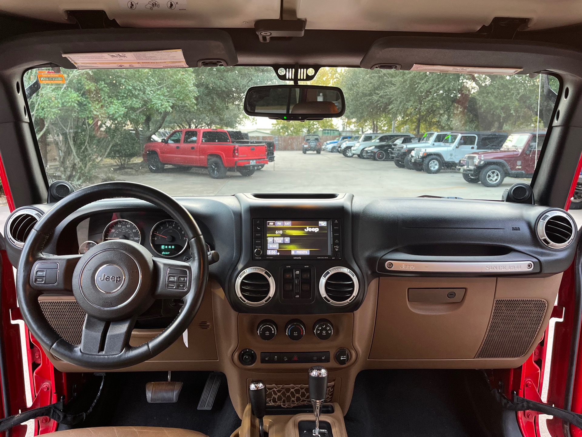 Used-2013-Jeep-Wrangler-Unlimited-Rubicon