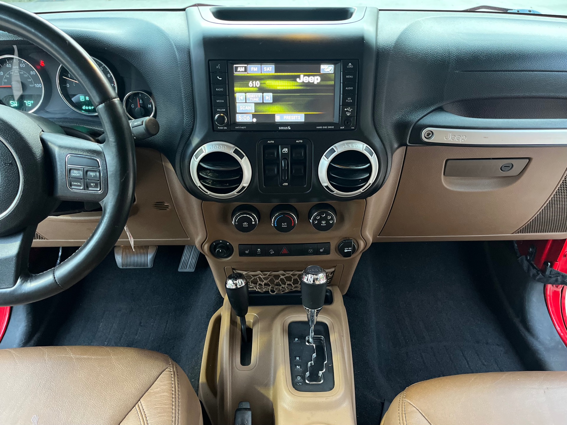 Used-2013-Jeep-Wrangler-Unlimited-Rubicon