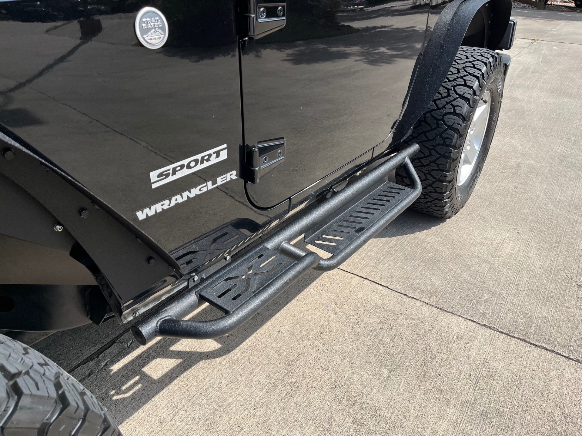 2017 Jeep Wrangler Sport photo 4