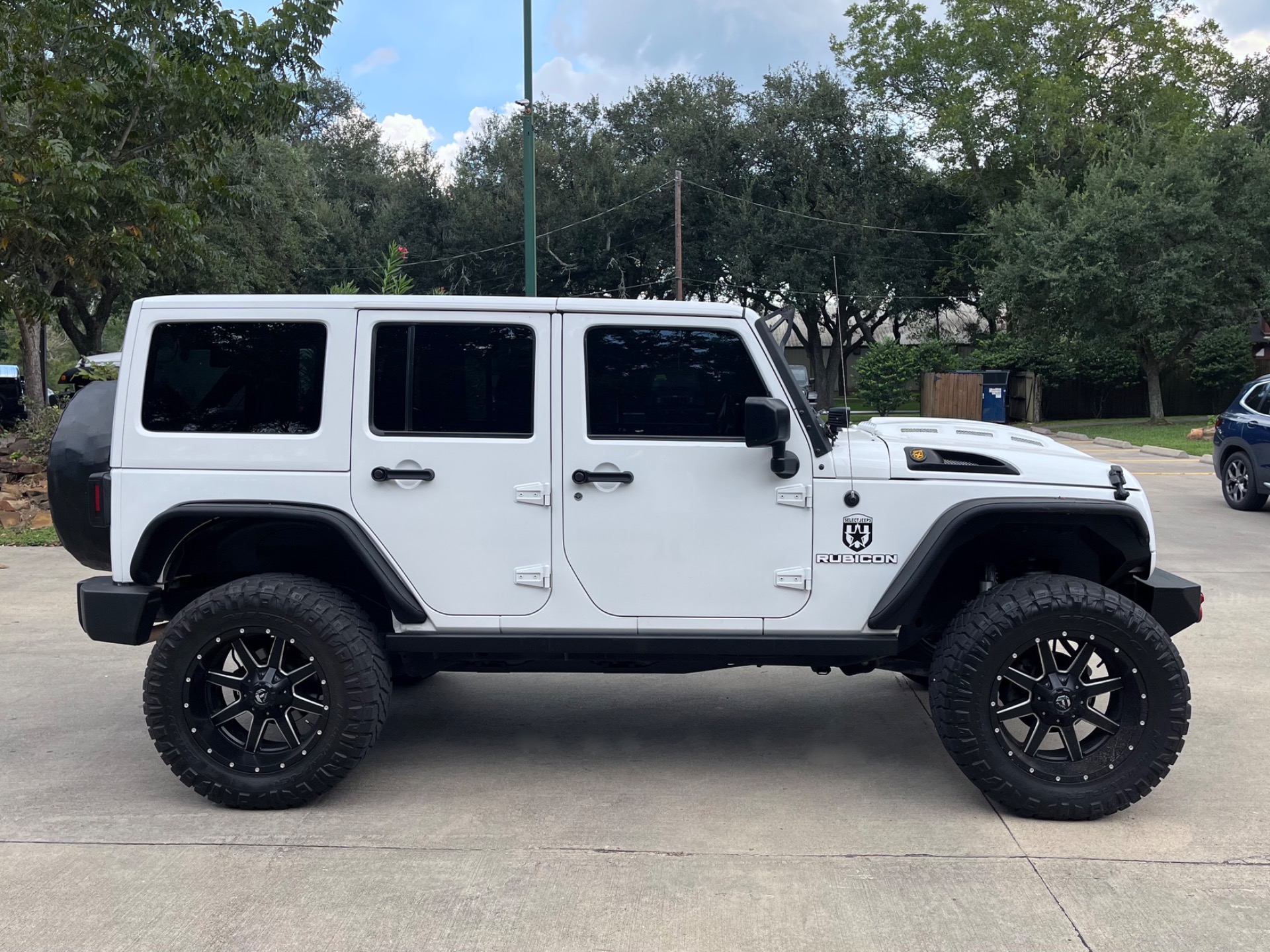 Used-2017-Jeep-Wrangler-Unlimited-Rubicon