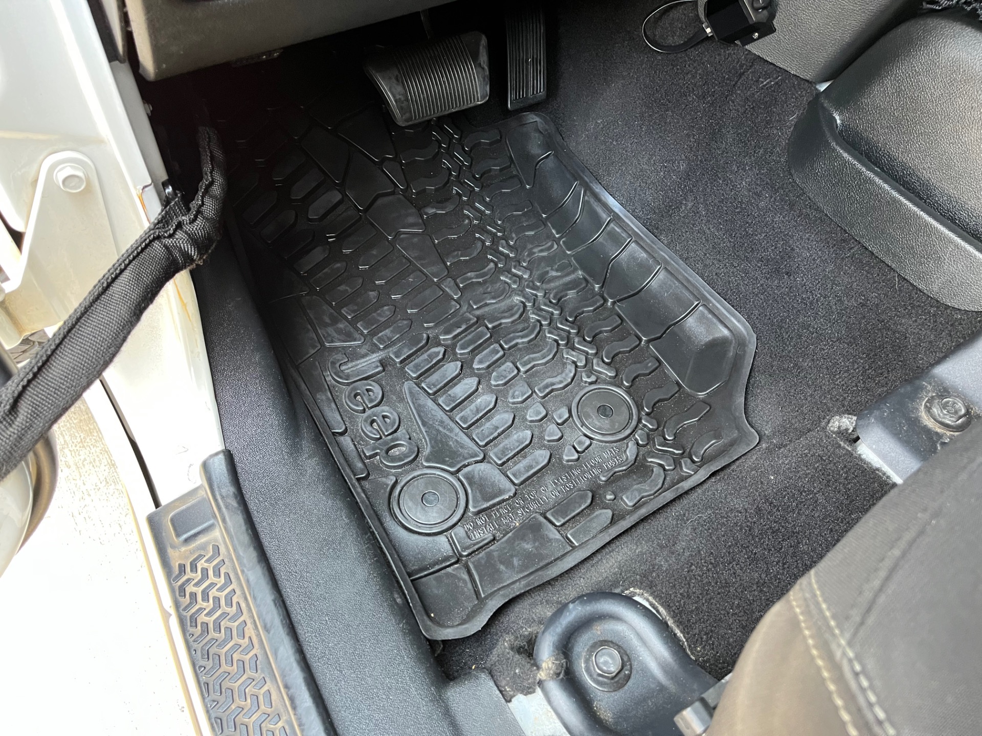 Used-2017-Jeep-Wrangler-Unlimited-Rubicon