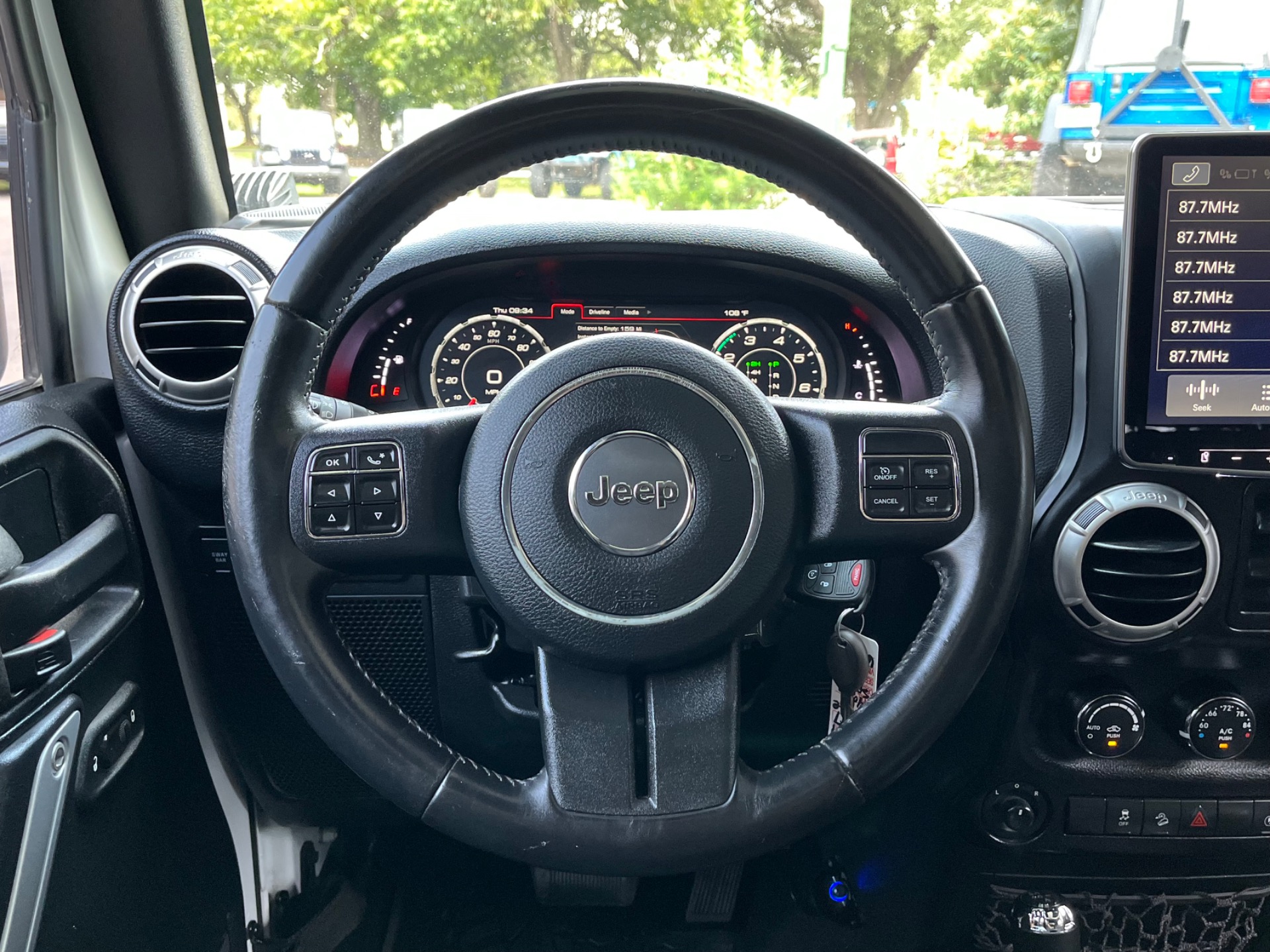 Used-2017-Jeep-Wrangler-Unlimited-Rubicon