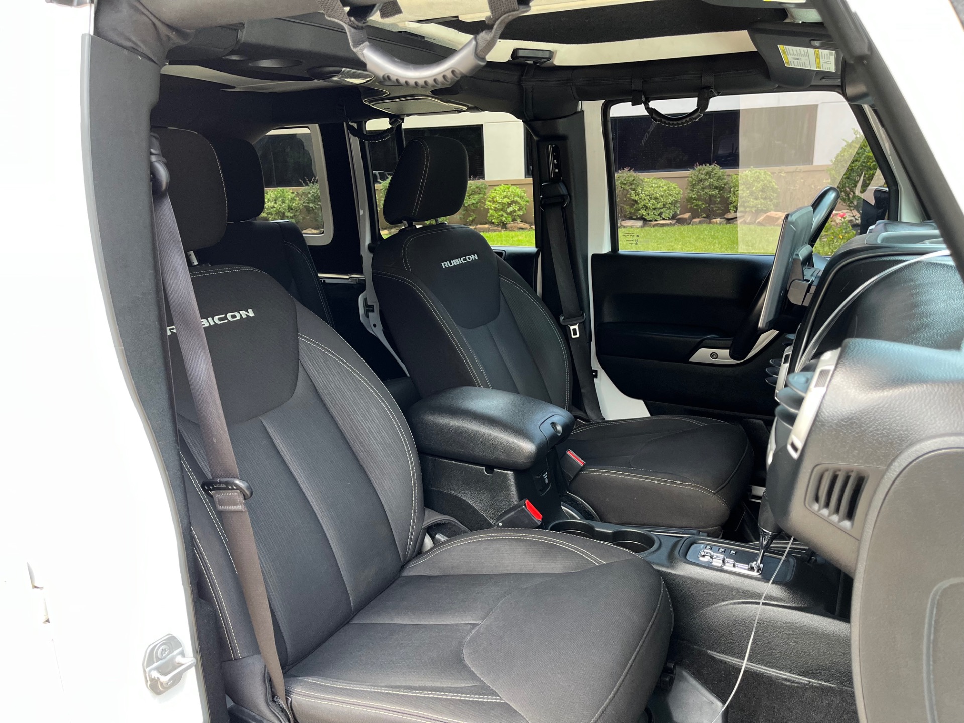 Used-2017-Jeep-Wrangler-Unlimited-Rubicon