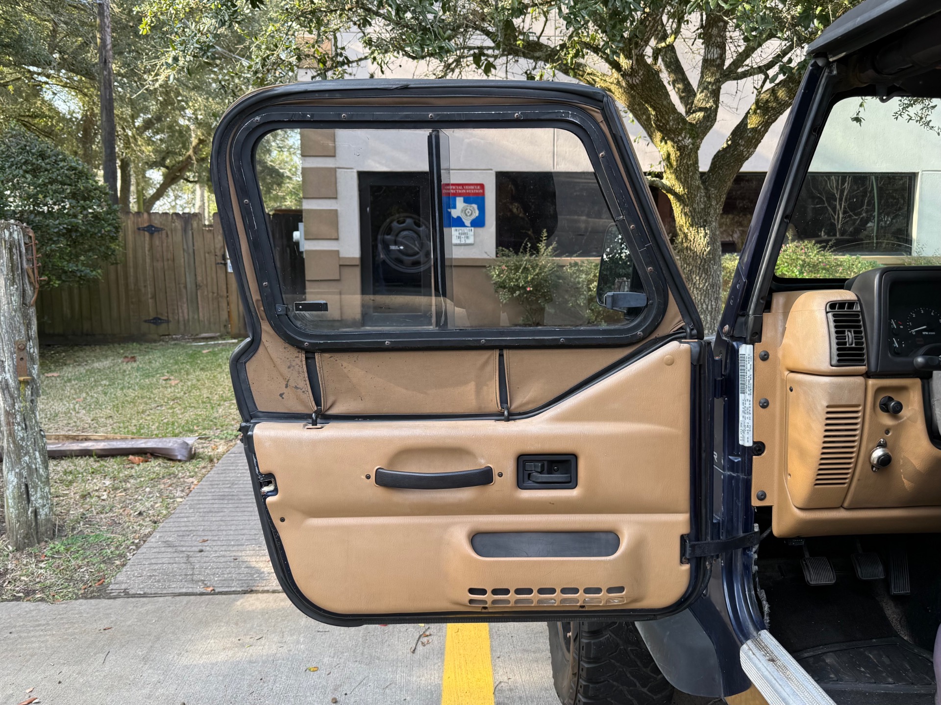 Used-1997-Jeep-Wrangler-SE