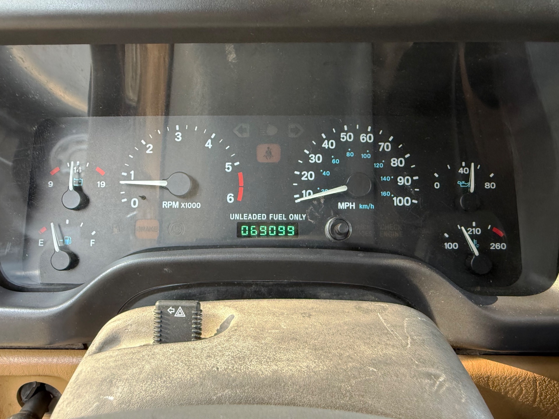 Used-1997-Jeep-Wrangler-SE