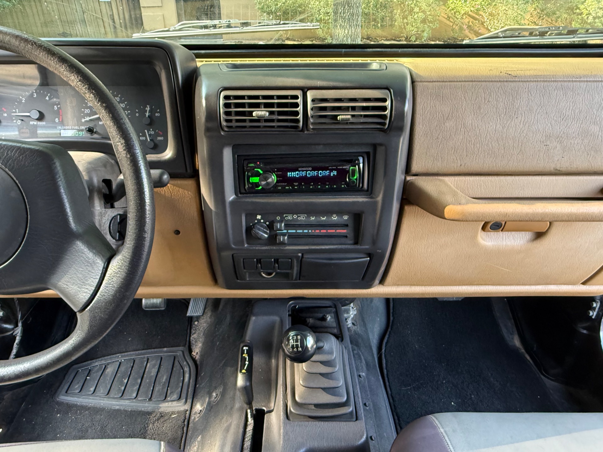 Used-1997-Jeep-Wrangler-SE