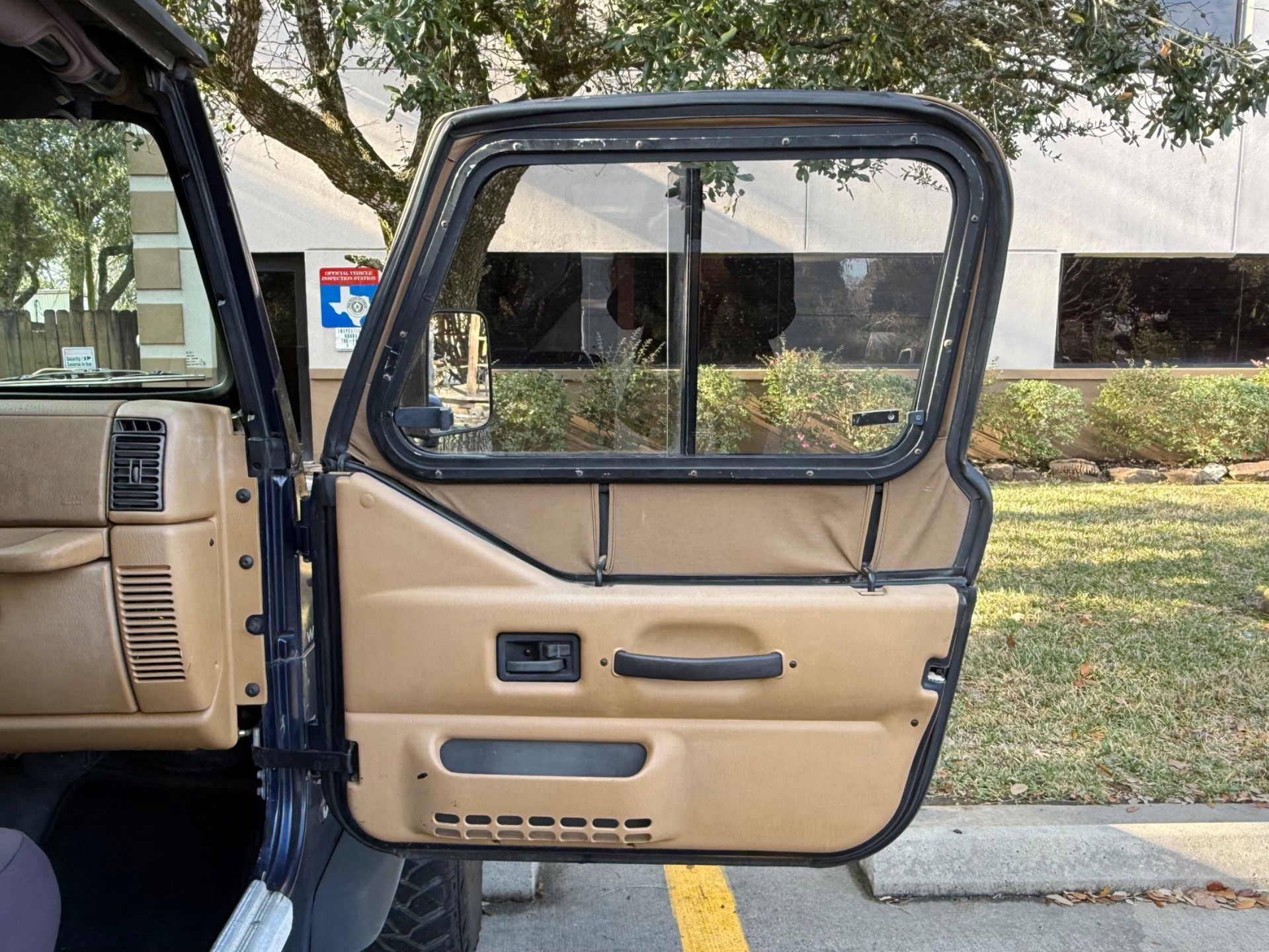 Used-1997-Jeep-Wrangler-SE