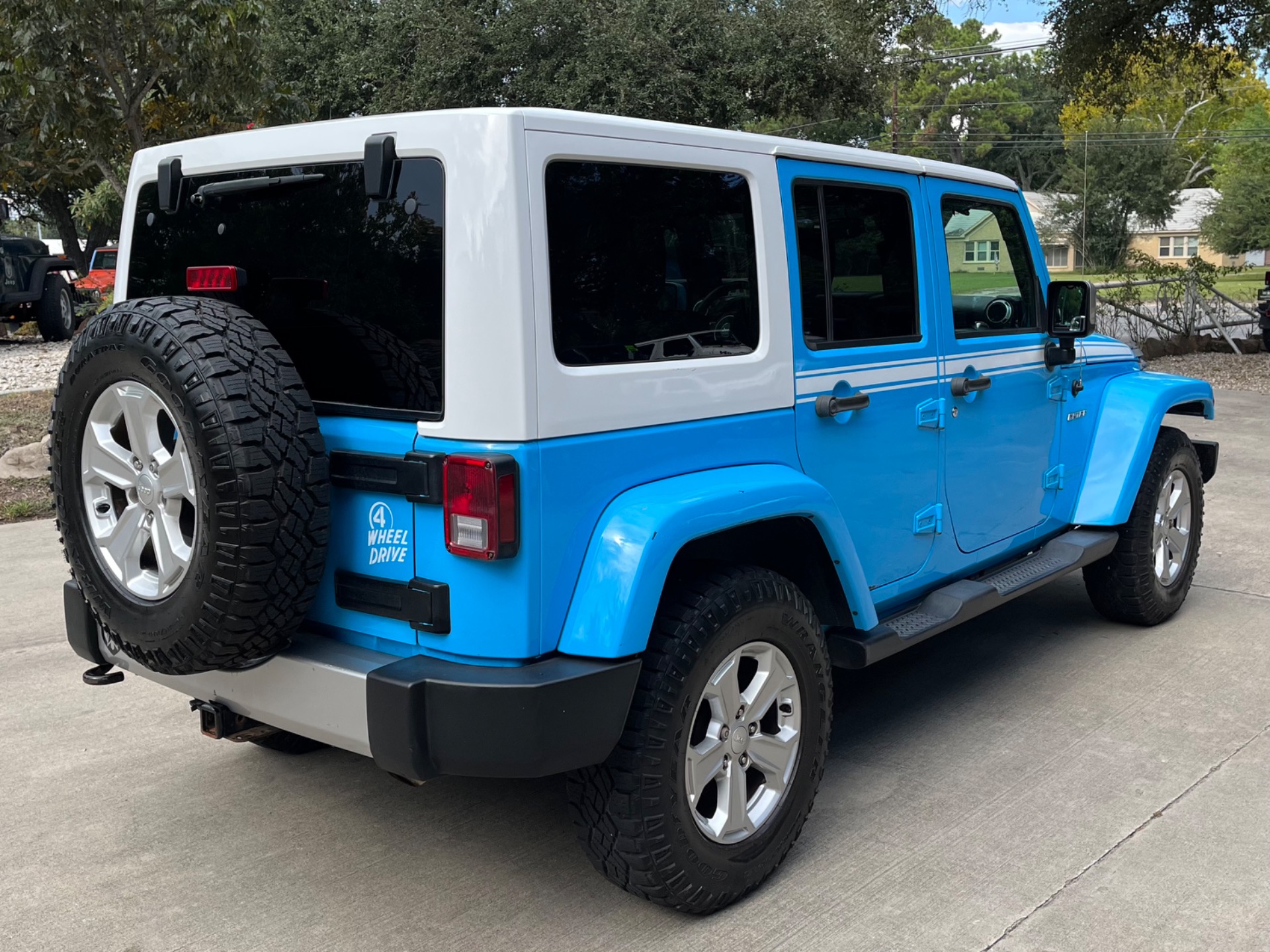 Used-2017-Jeep-Wrangler-Unlimited-Chief-Edition