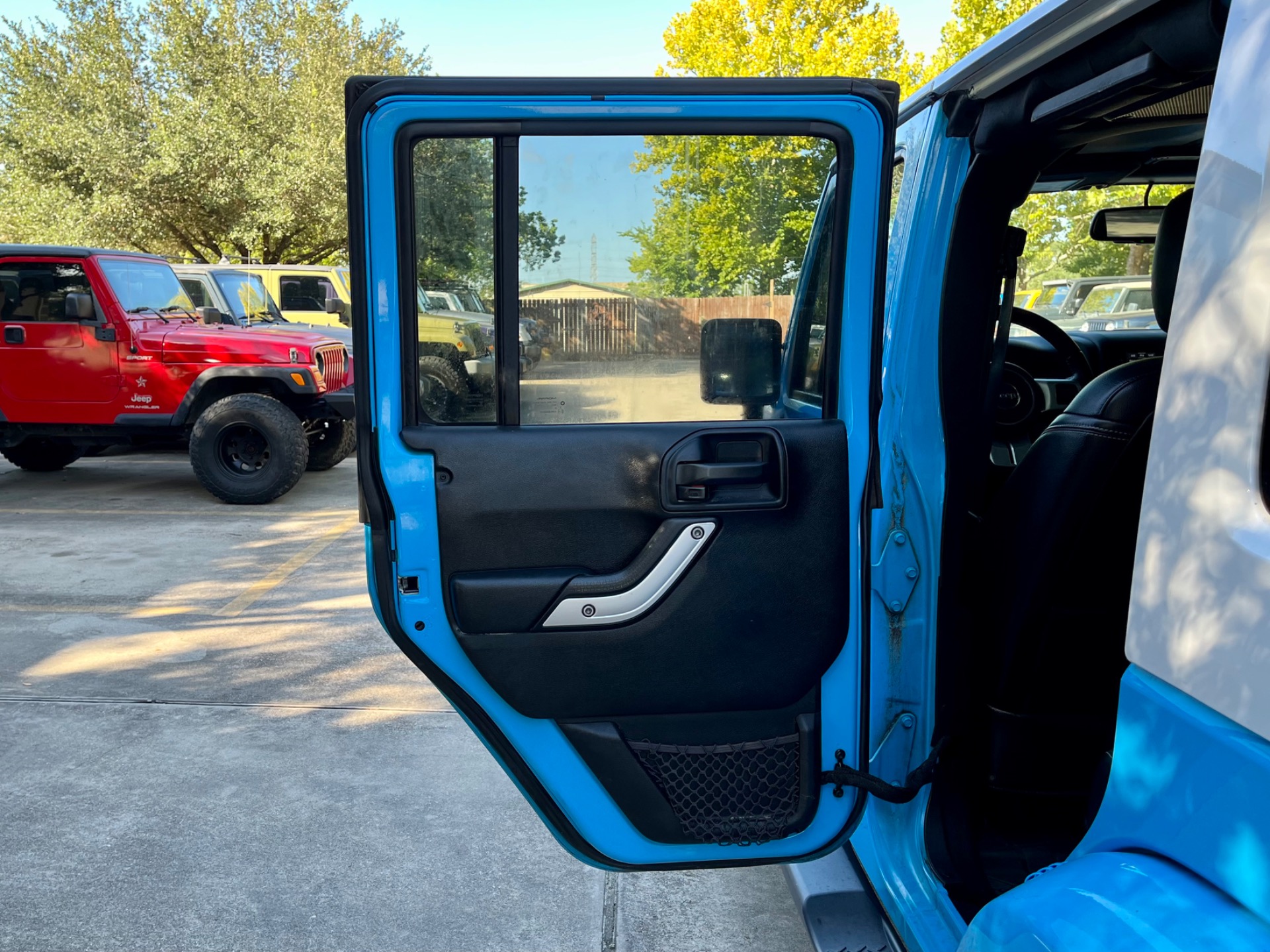 Used-2017-Jeep-Wrangler-Unlimited-Chief-Edition