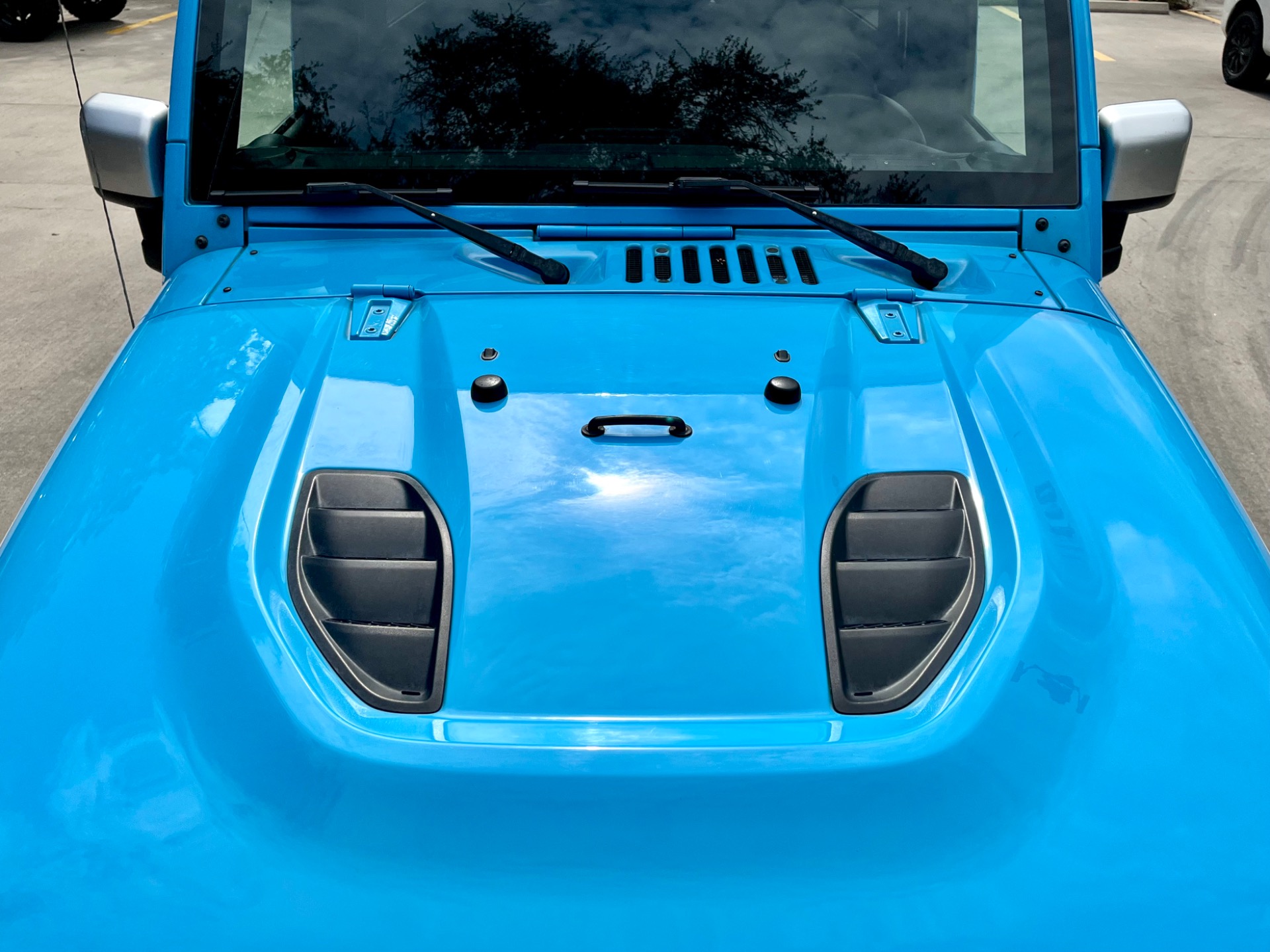 Used-2017-Jeep-Wrangler-Unlimited-Chief-Edition