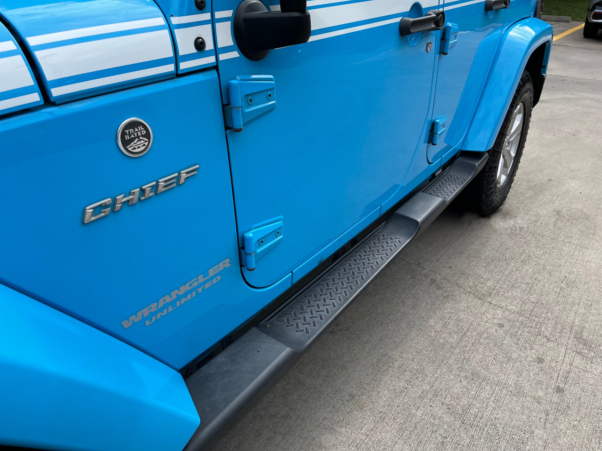 Used-2017-Jeep-Wrangler-Unlimited-Chief-Edition