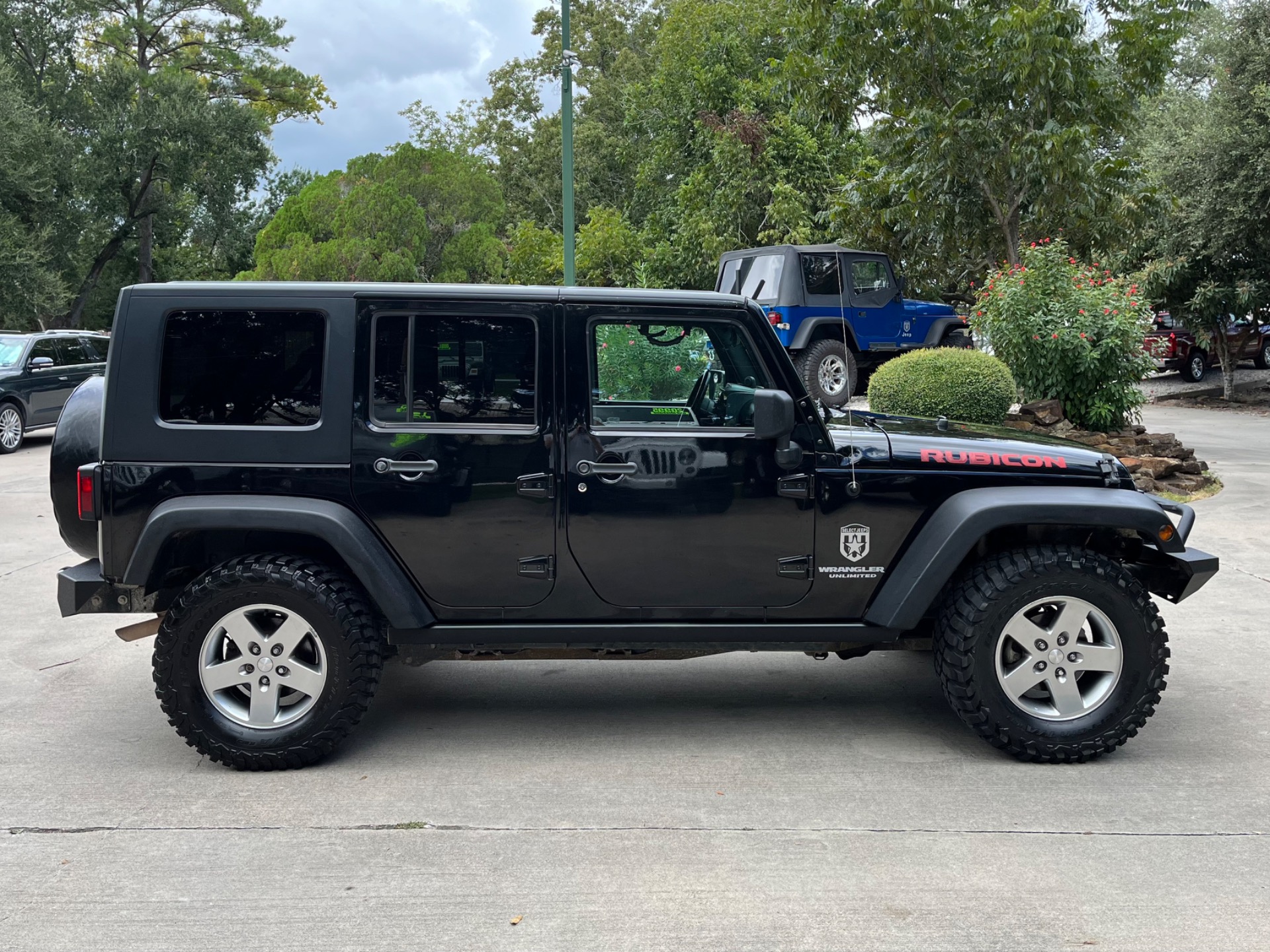Used-2010-Jeep-Wrangler-Unlimited-Rubicon