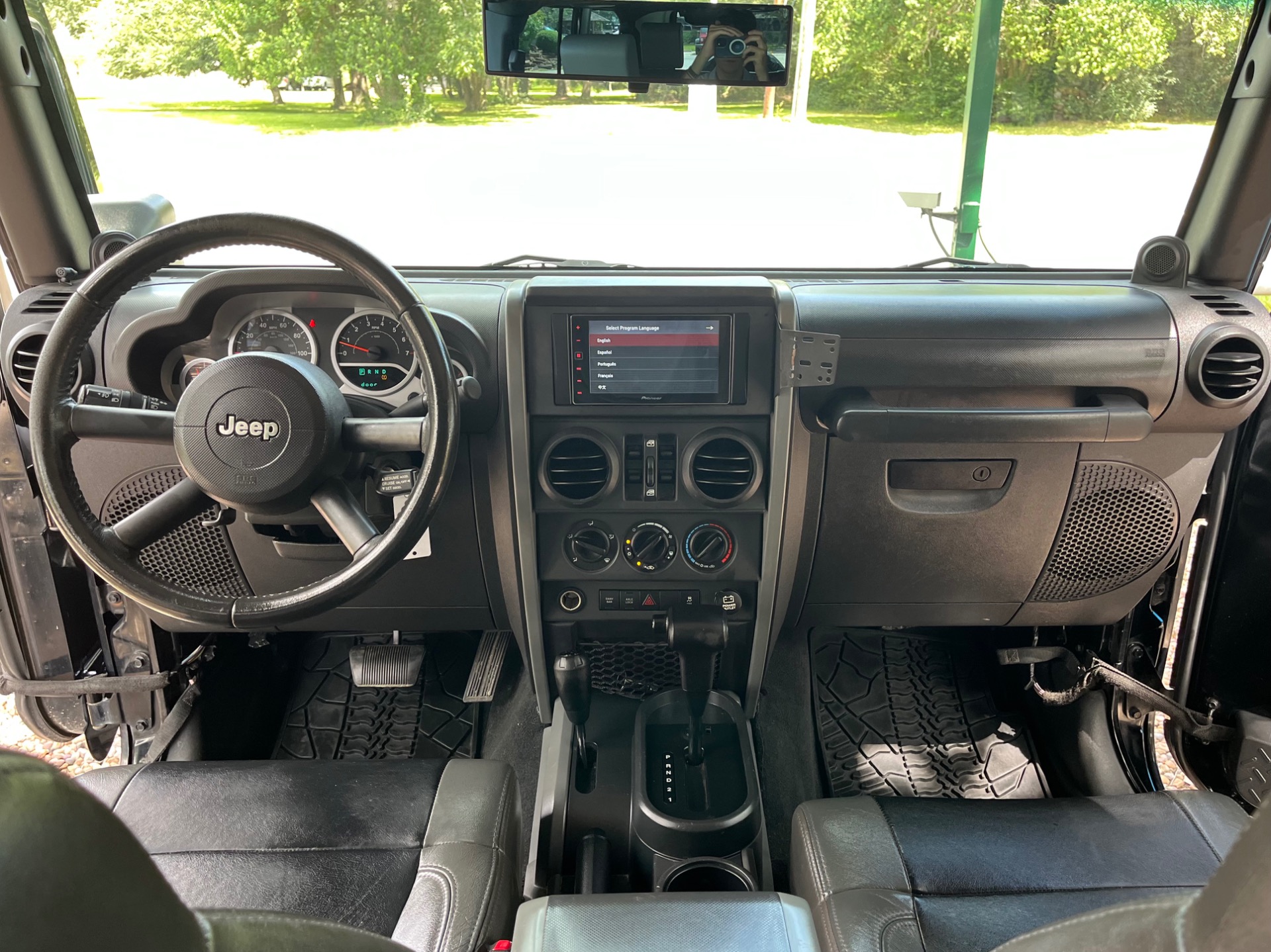 Used-2010-Jeep-Wrangler-Unlimited-Rubicon