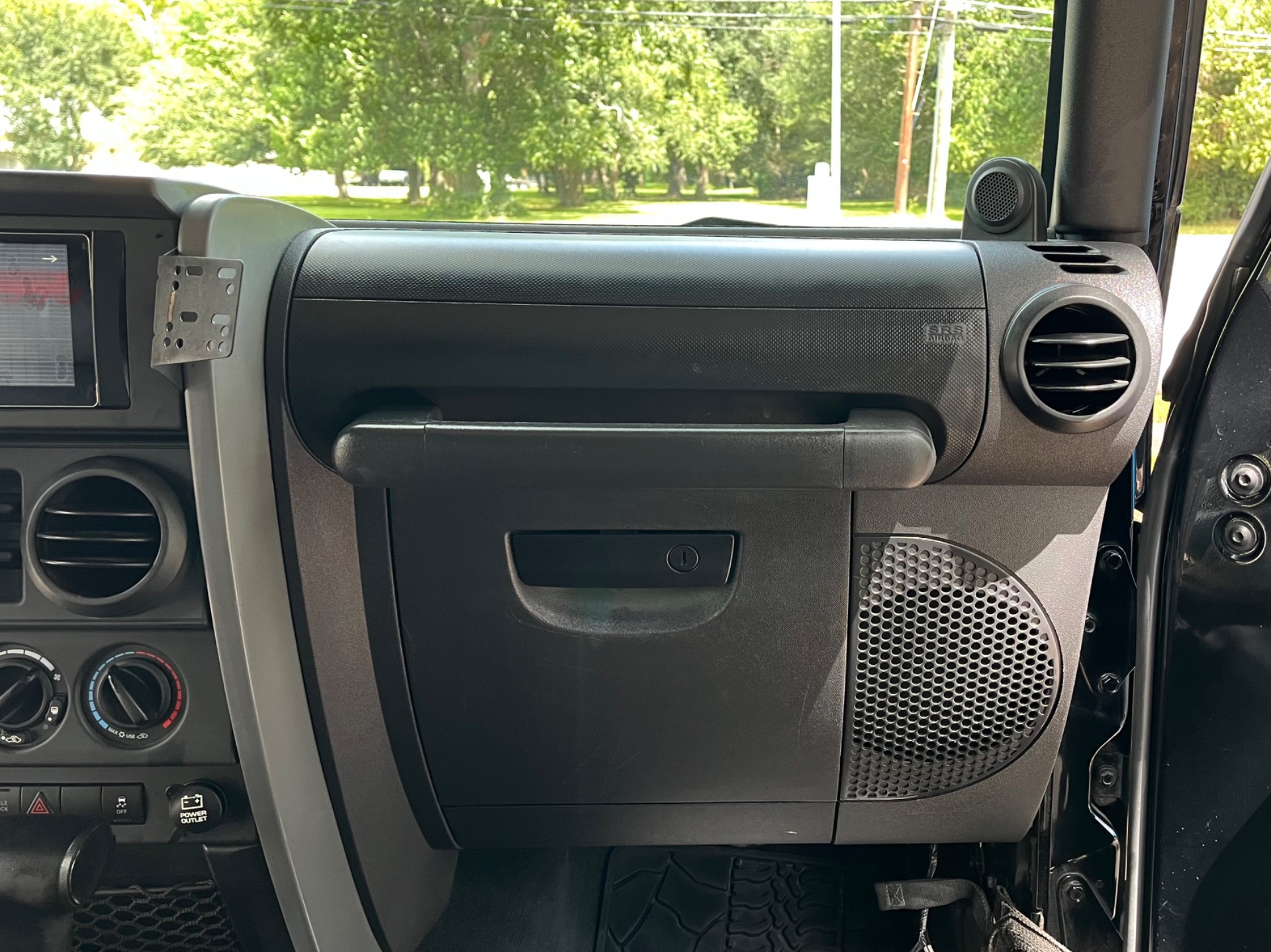 Used-2010-Jeep-Wrangler-Unlimited-Rubicon