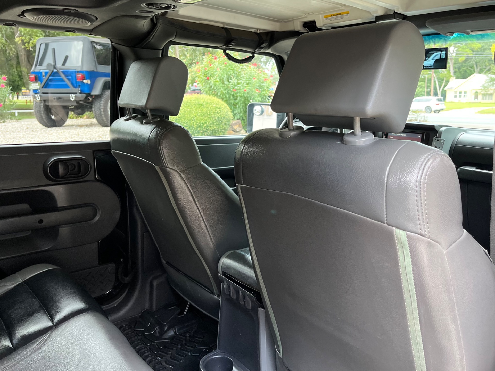 Used-2010-Jeep-Wrangler-Unlimited-Rubicon