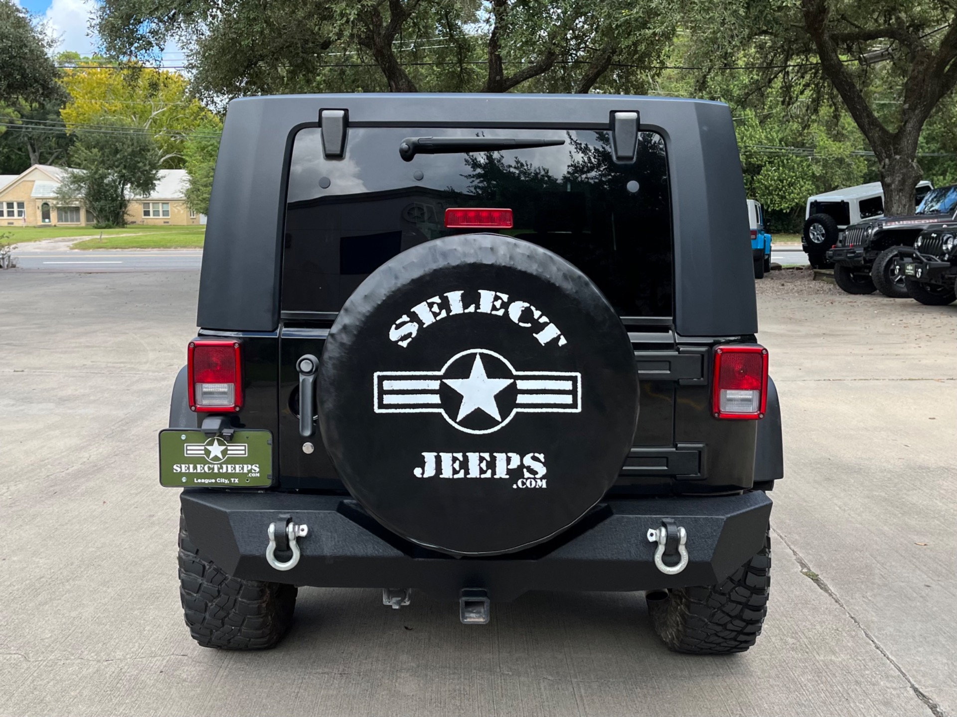 Used-2010-Jeep-Wrangler-Unlimited-Rubicon