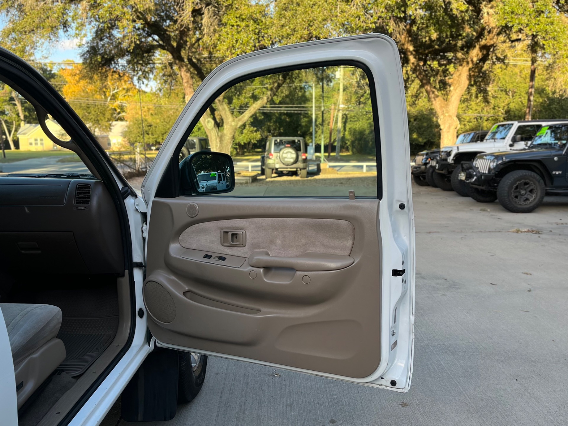 Used-2004-Toyota-Tacoma-V6