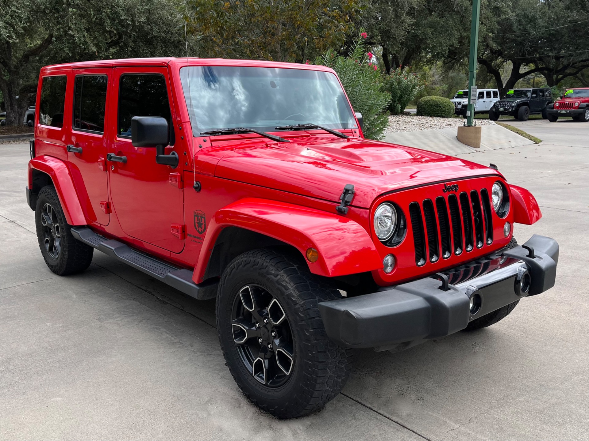 Used-2018-Jeep-Wrangler-JK-Unlimited-Altitude