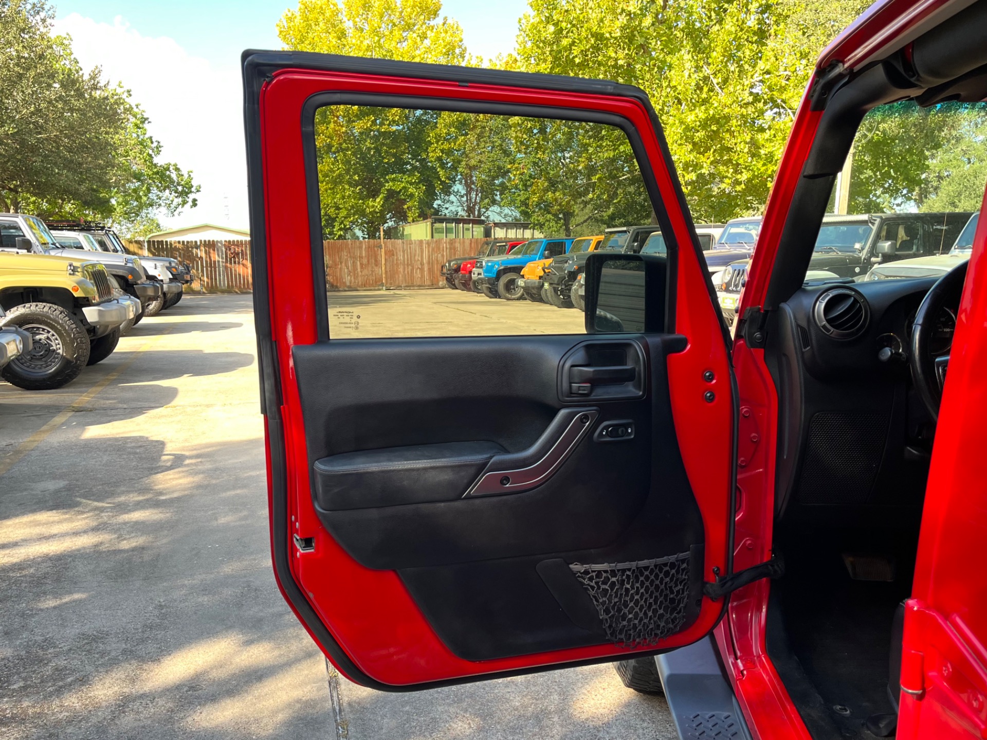Used-2018-Jeep-Wrangler-JK-Unlimited-Altitude