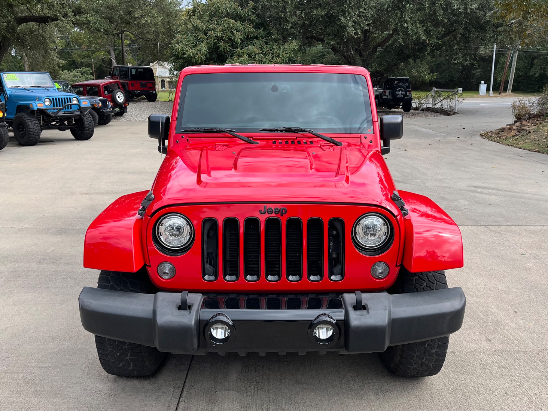 Used-2018-Jeep-Wrangler-JK-Unlimited-Altitude