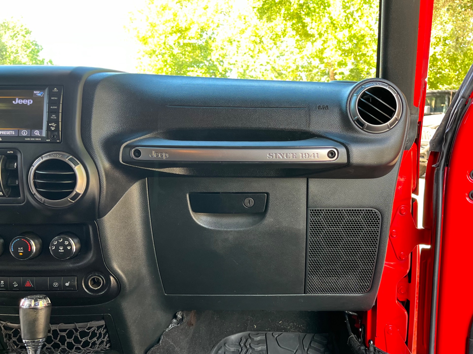 Used-2018-Jeep-Wrangler-JK-Unlimited-Altitude