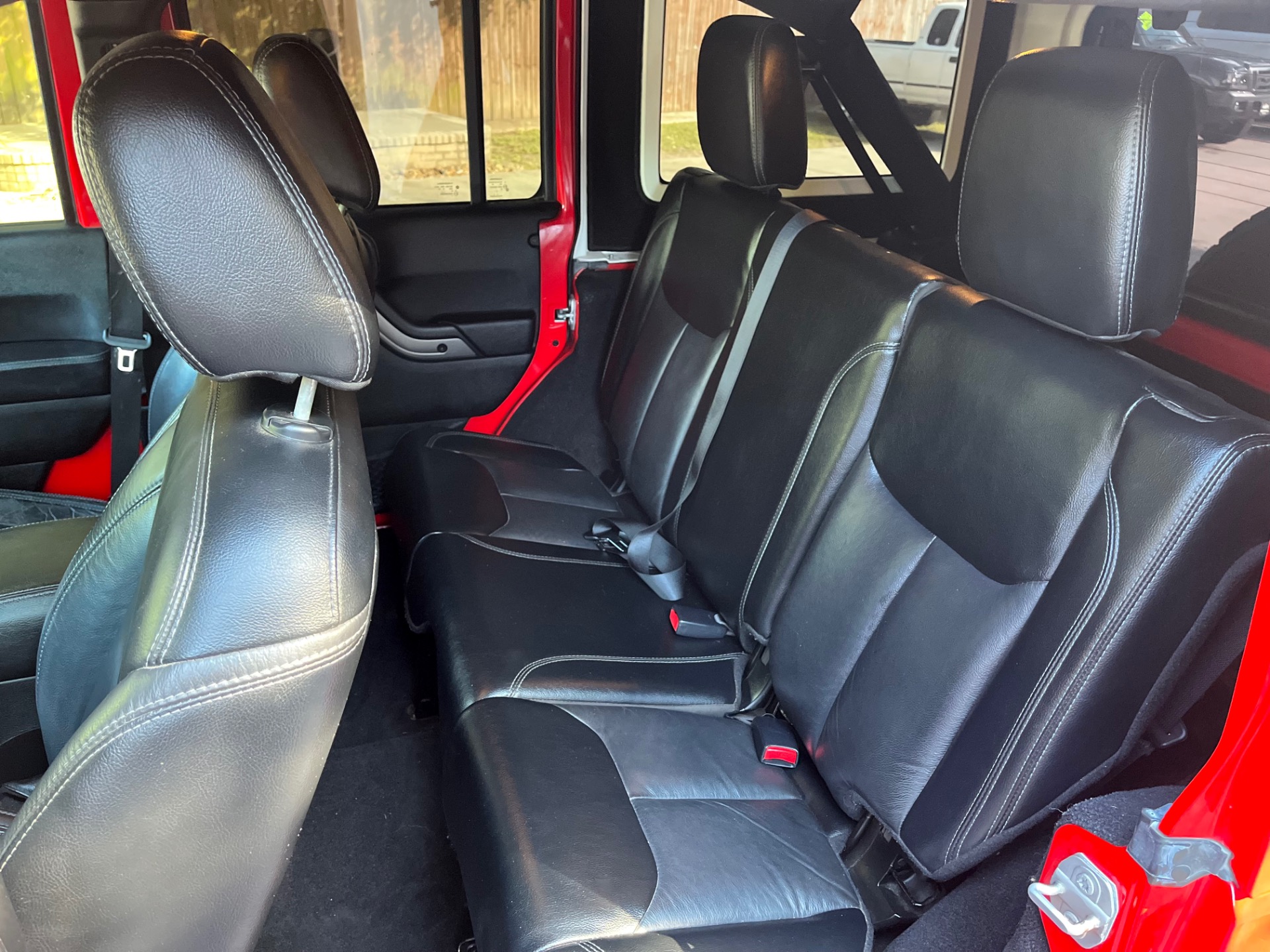 Used-2018-Jeep-Wrangler-JK-Unlimited-Altitude