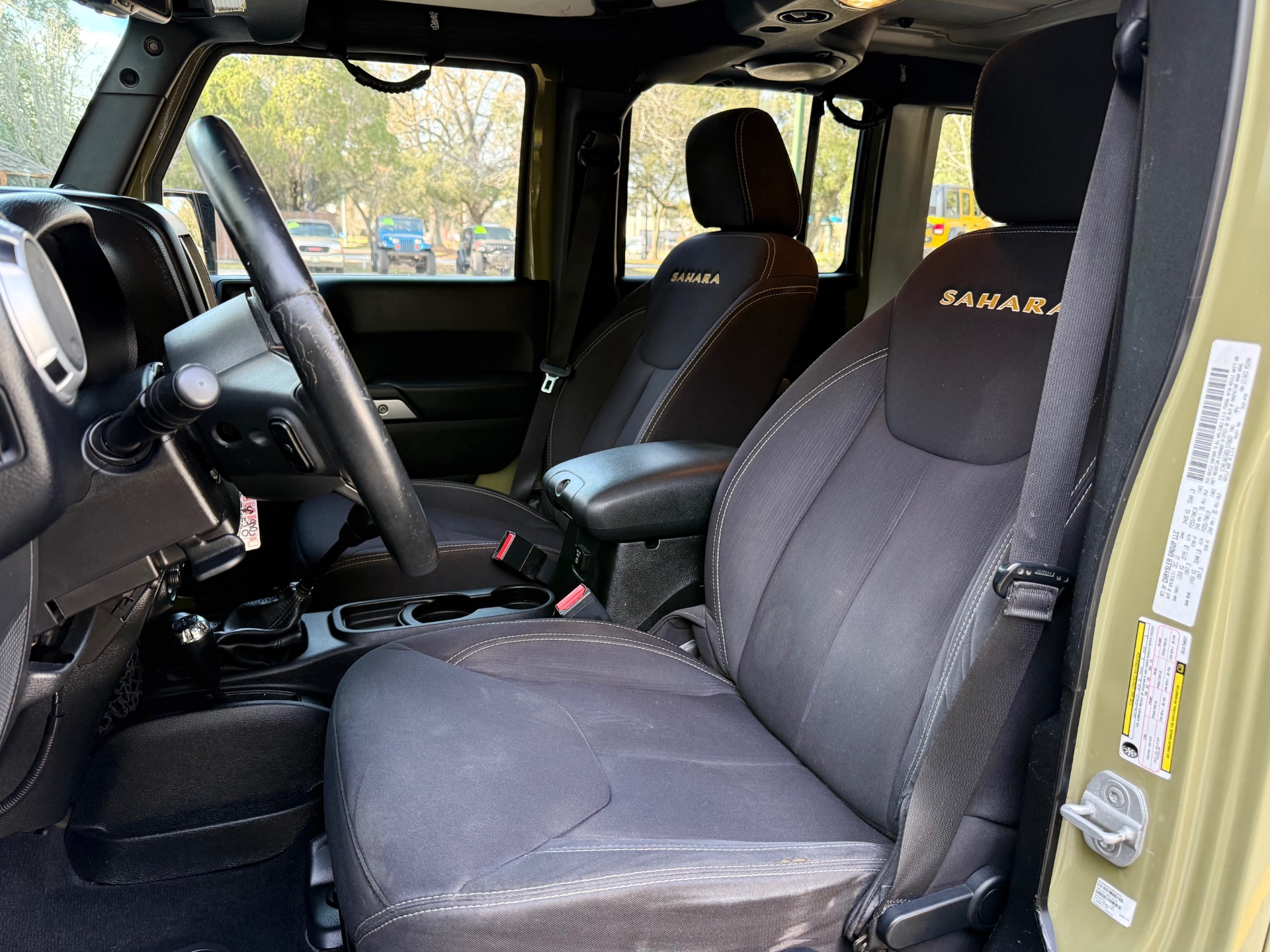 Used-2013-Jeep-Wrangler-Unlimited-Sahara