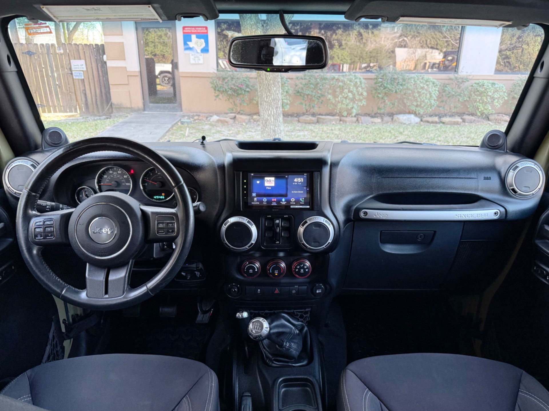 Used-2013-Jeep-Wrangler-Unlimited-Sahara