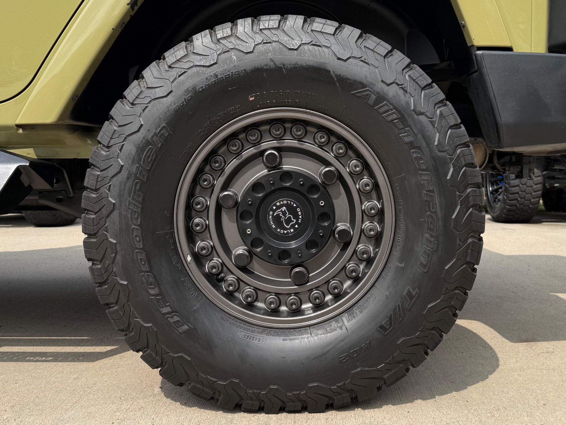 Used-2013-Jeep-Wrangler-Unlimited-Sahara