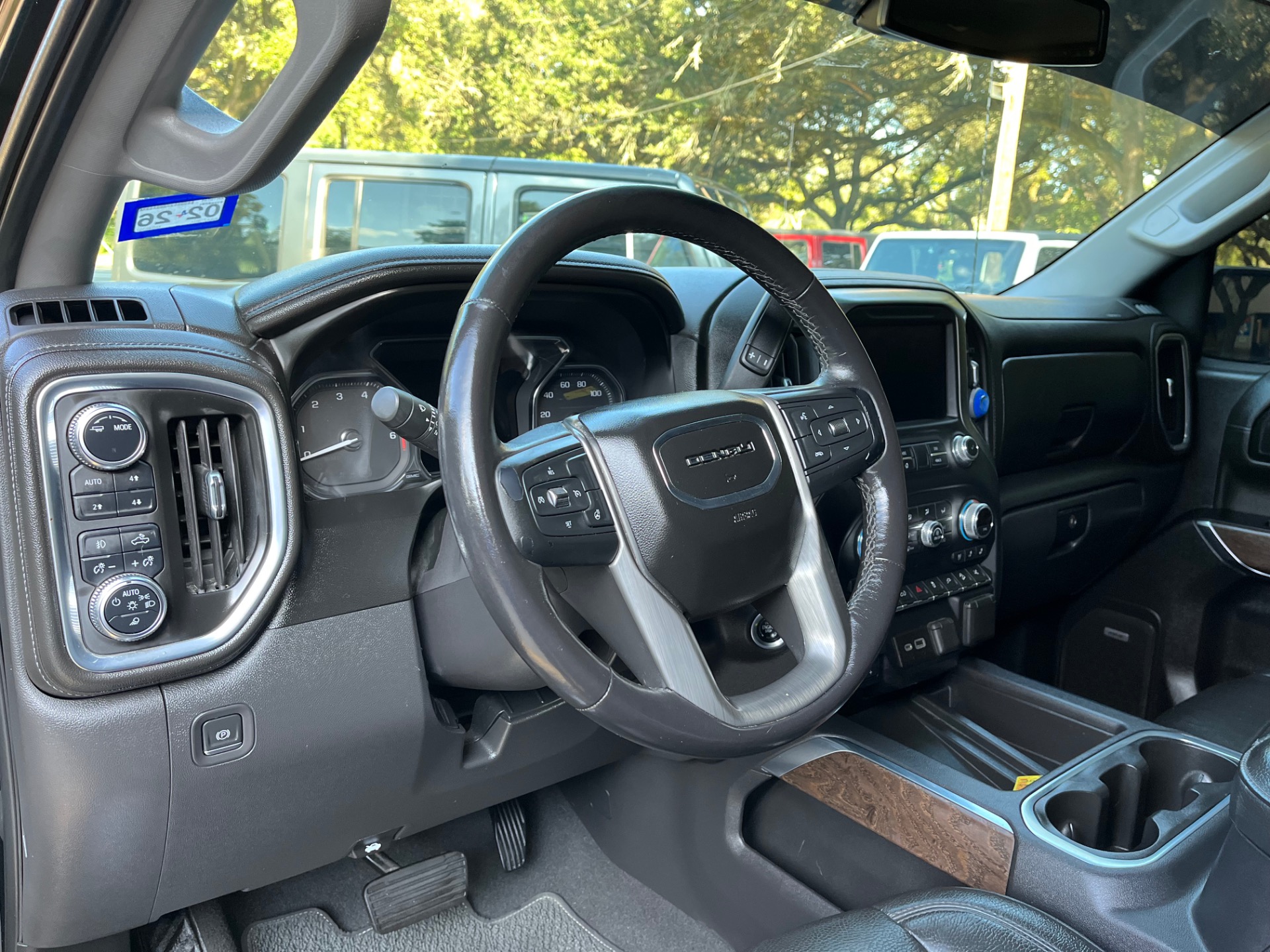 Used-2021-GMC-Sierra-1500-Denali