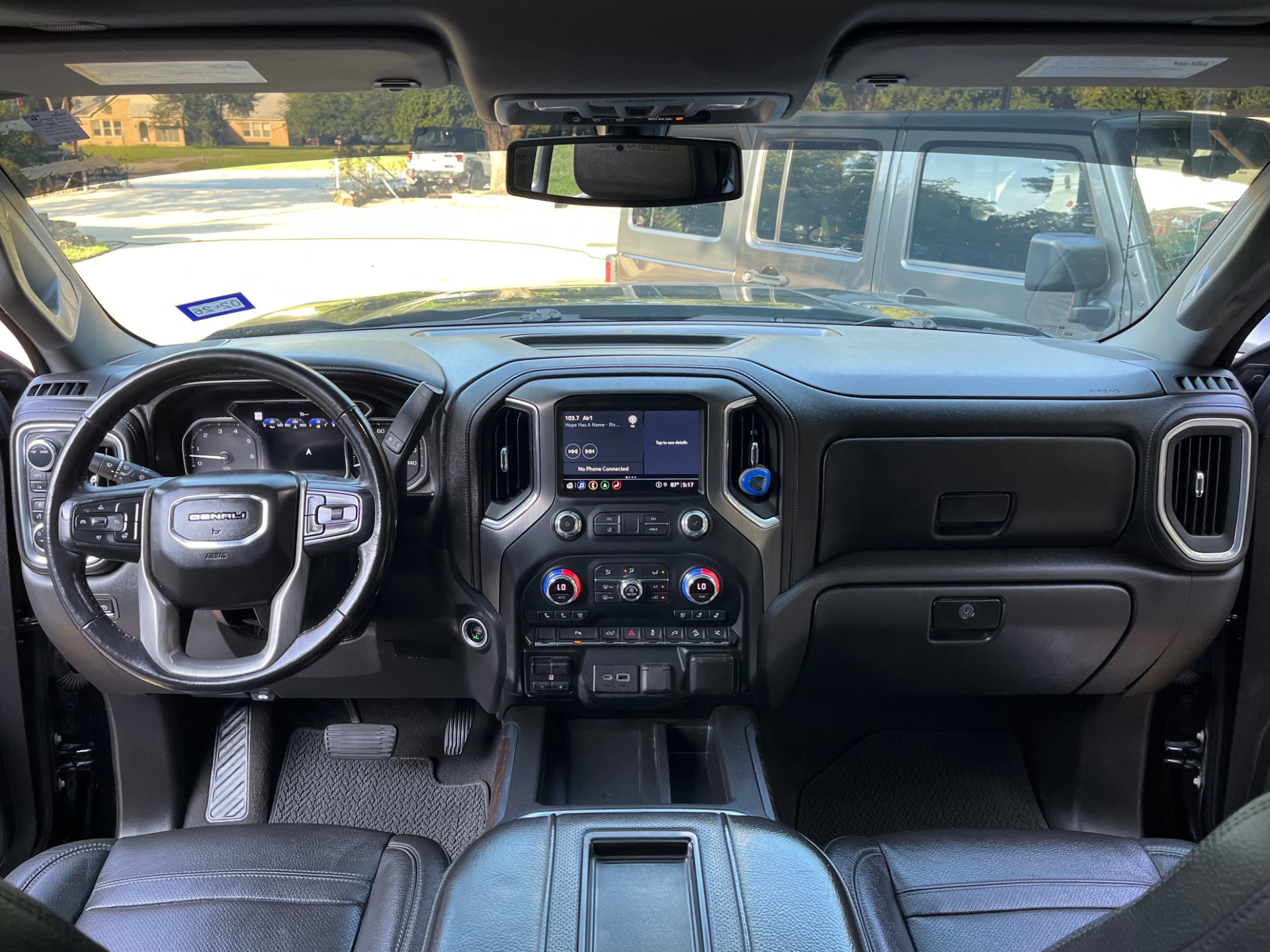 Used-2021-GMC-Sierra-1500-Denali