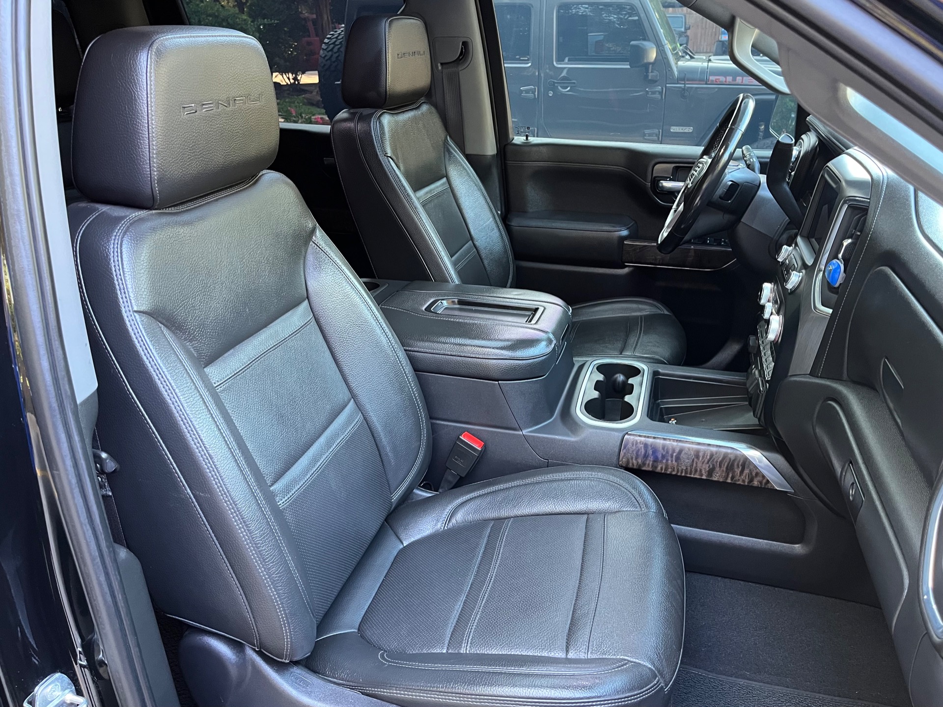 Used-2021-GMC-Sierra-1500-Denali