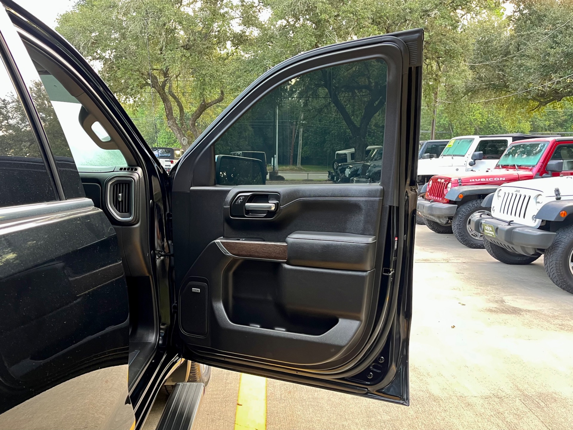 Used-2021-GMC-Sierra-1500-Denali