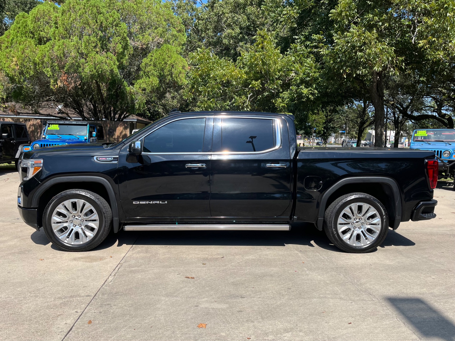 Used-2021-GMC-Sierra-1500-Denali