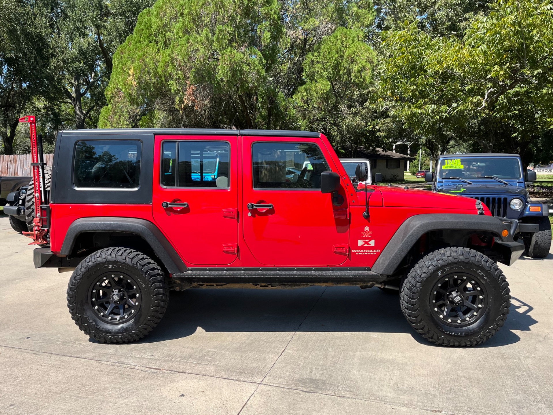 Used-2008-Jeep-Wrangler-Unlimited-X
