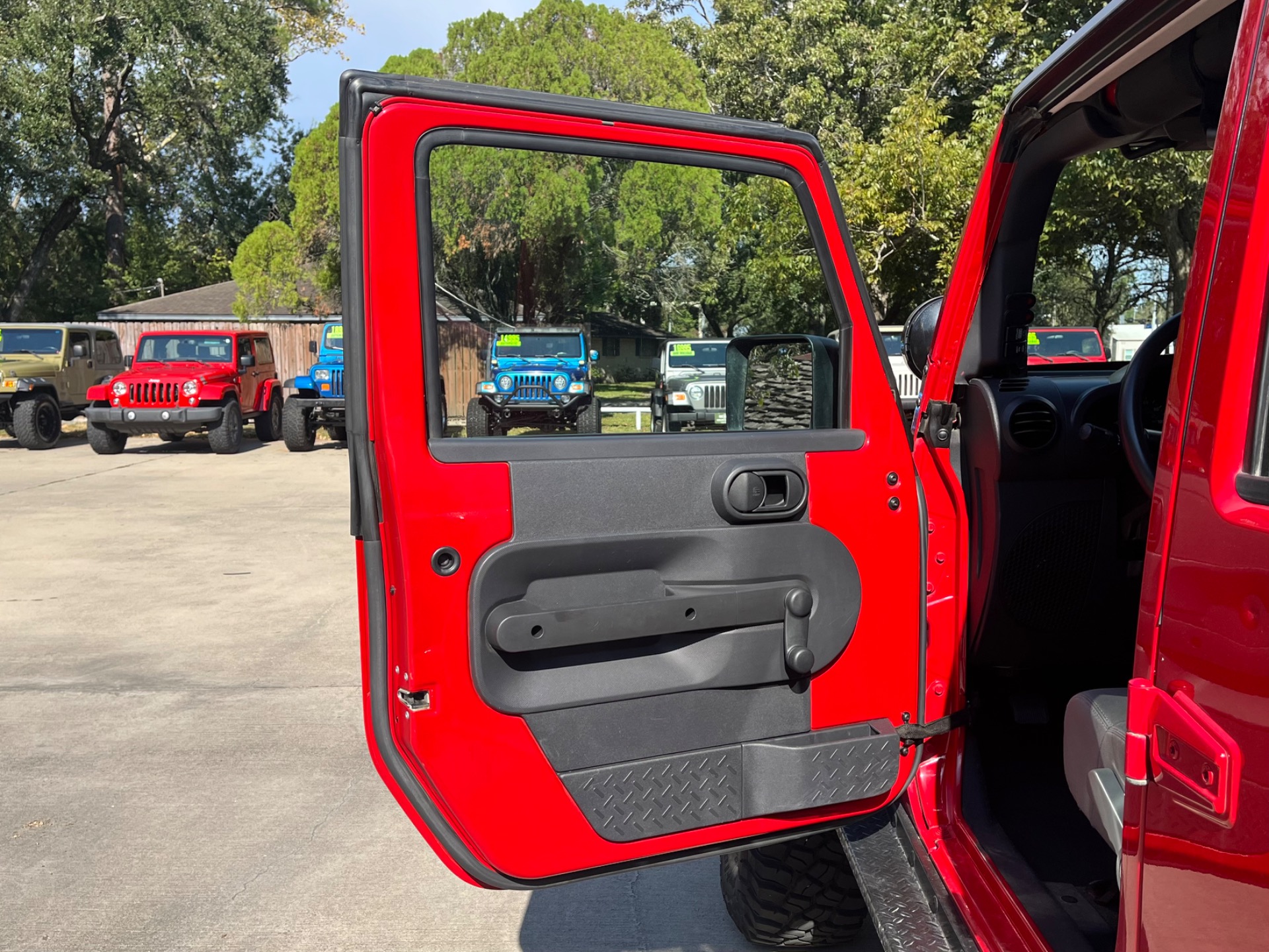 Used-2008-Jeep-Wrangler-Unlimited-X