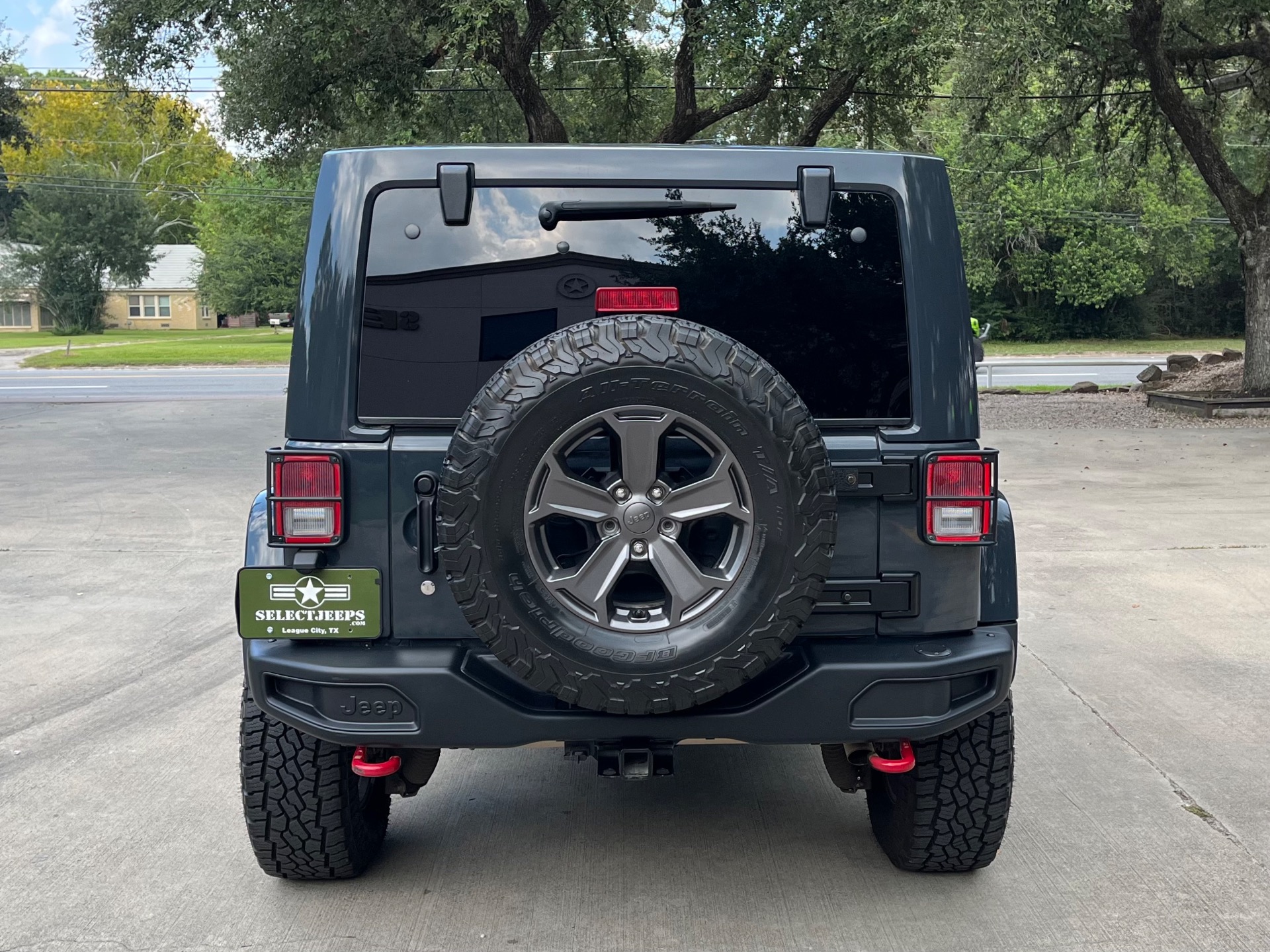 2017 Jeep Wrangler Unlimited Rubicon Recon photo 14