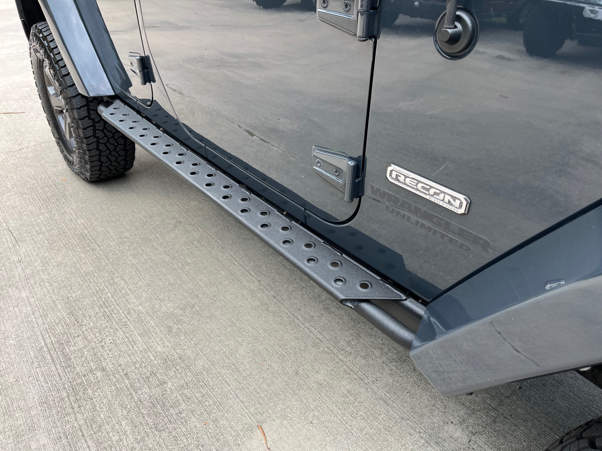 2017 Jeep Wrangler Unlimited Rubicon Recon photo 16