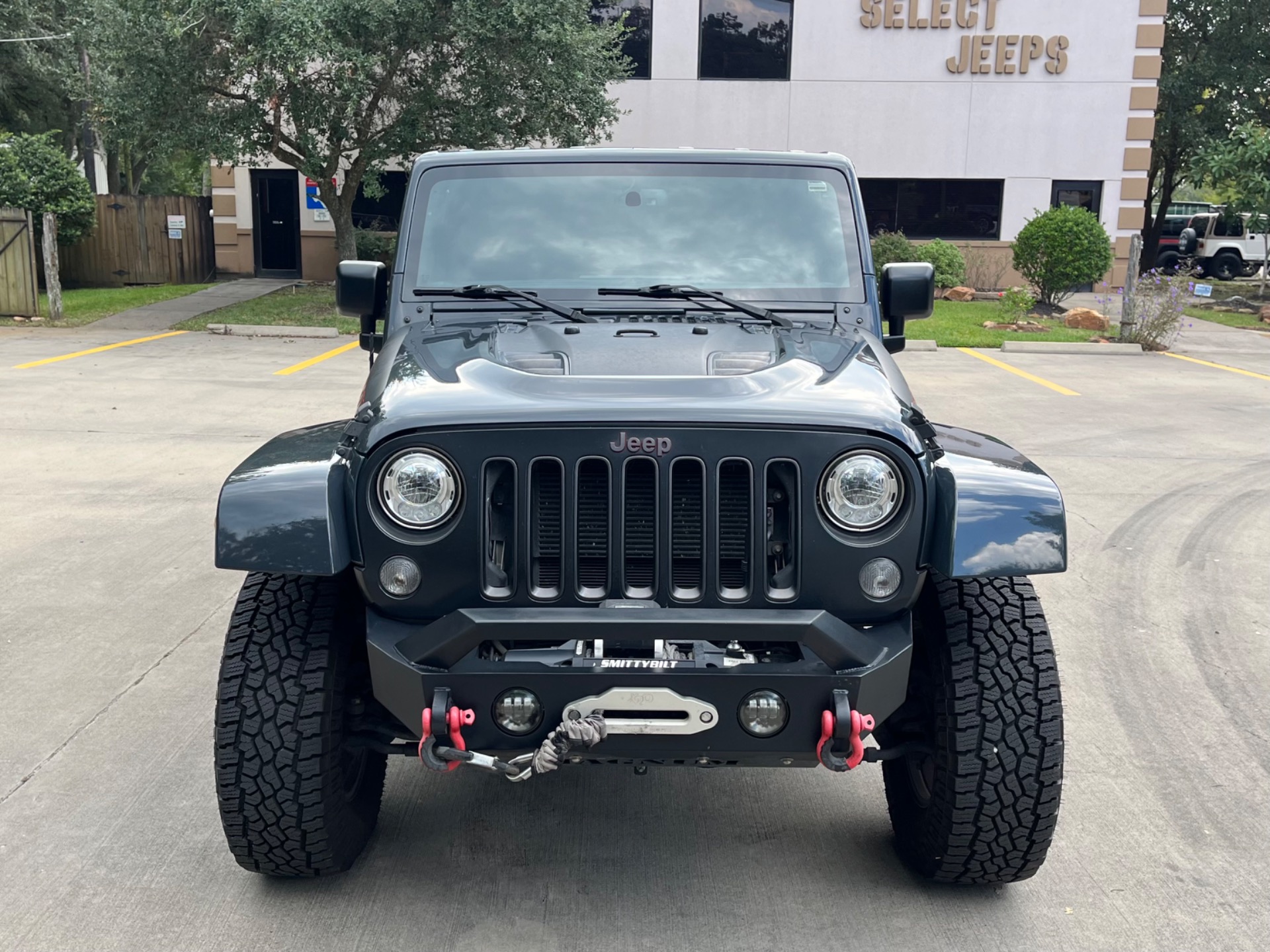 2017 Jeep Wrangler Unlimited Rubicon Recon photo 2